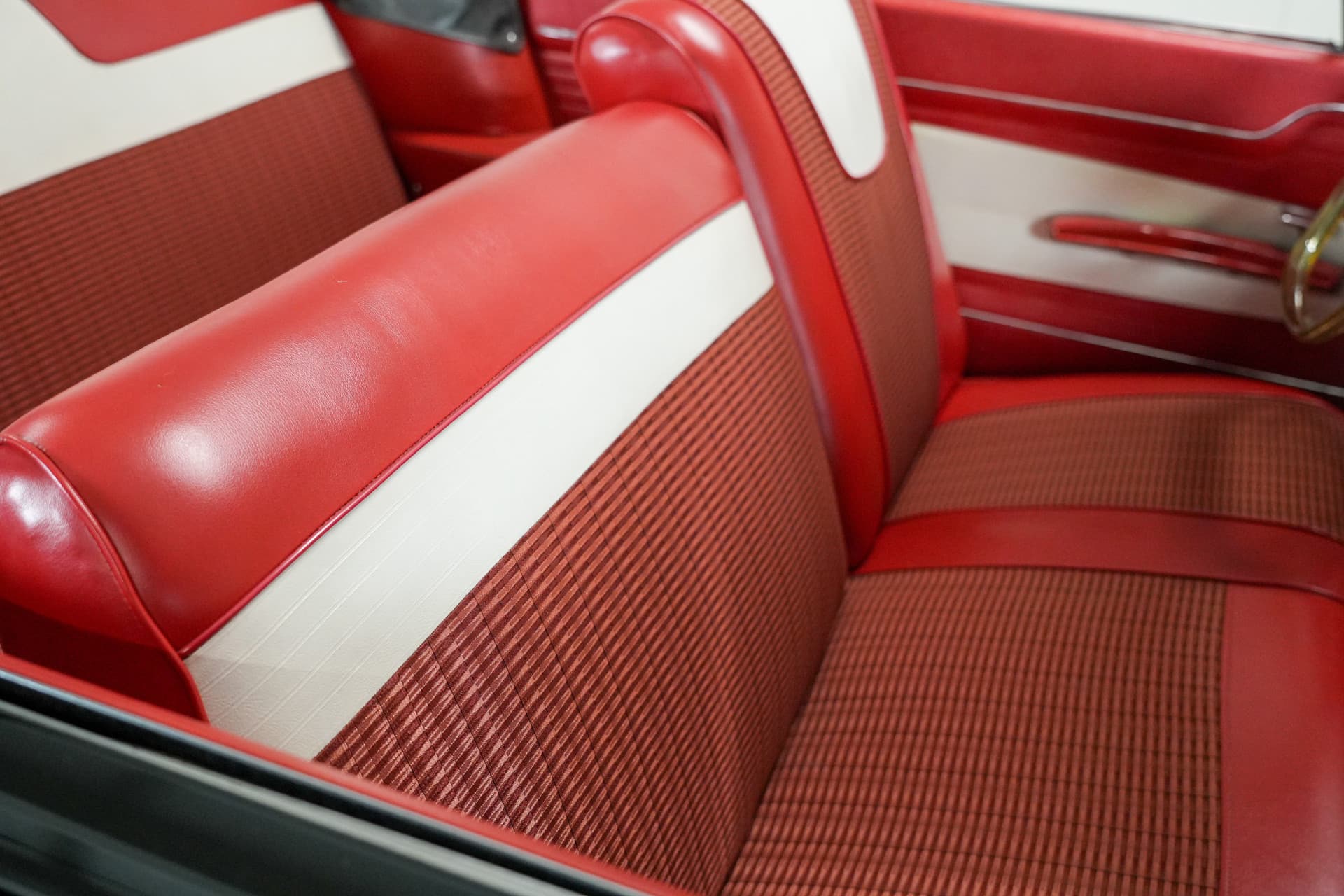 Plymouth FURY FURY