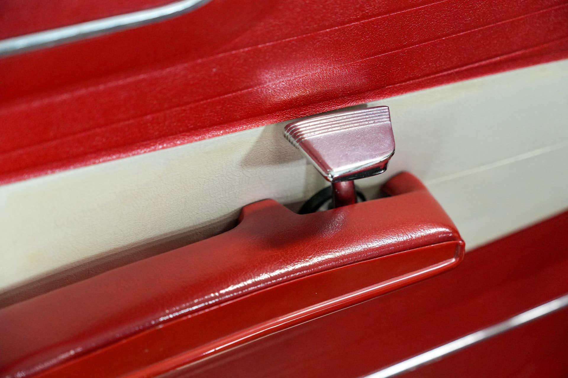 Plymouth FURY