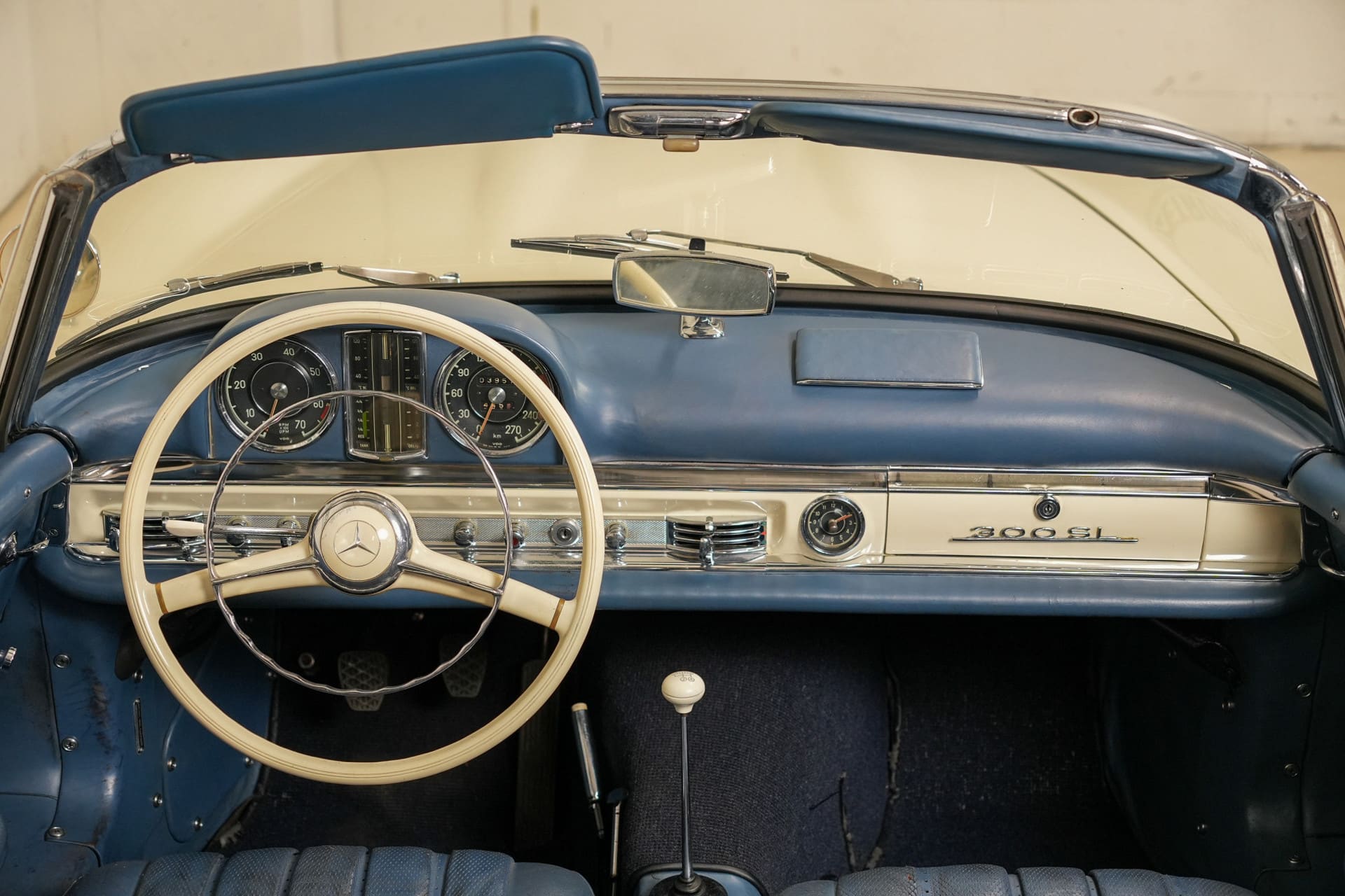Mercedes-Benz 300SL Roadster