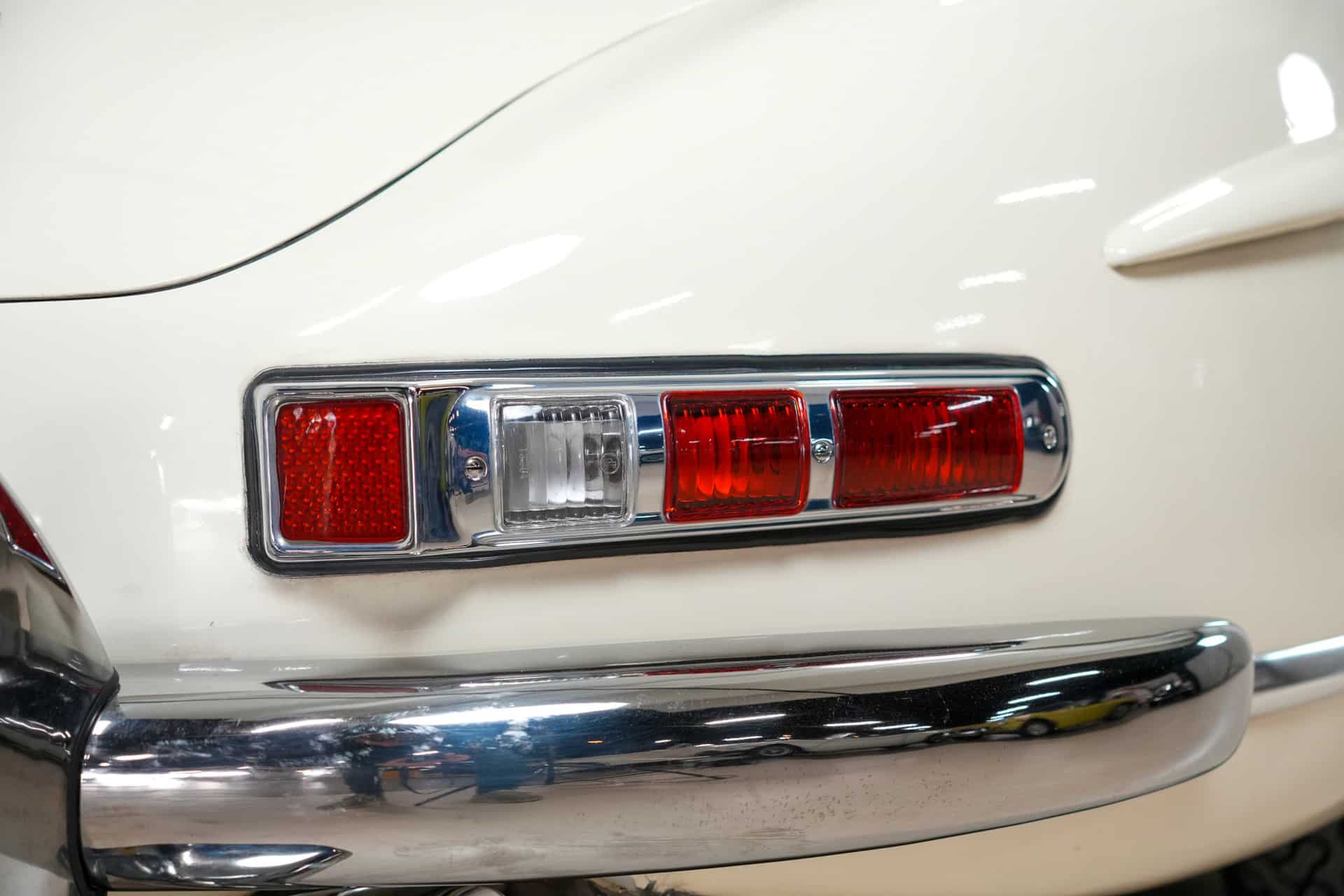 Mercedes-Benz 300SL Roadster