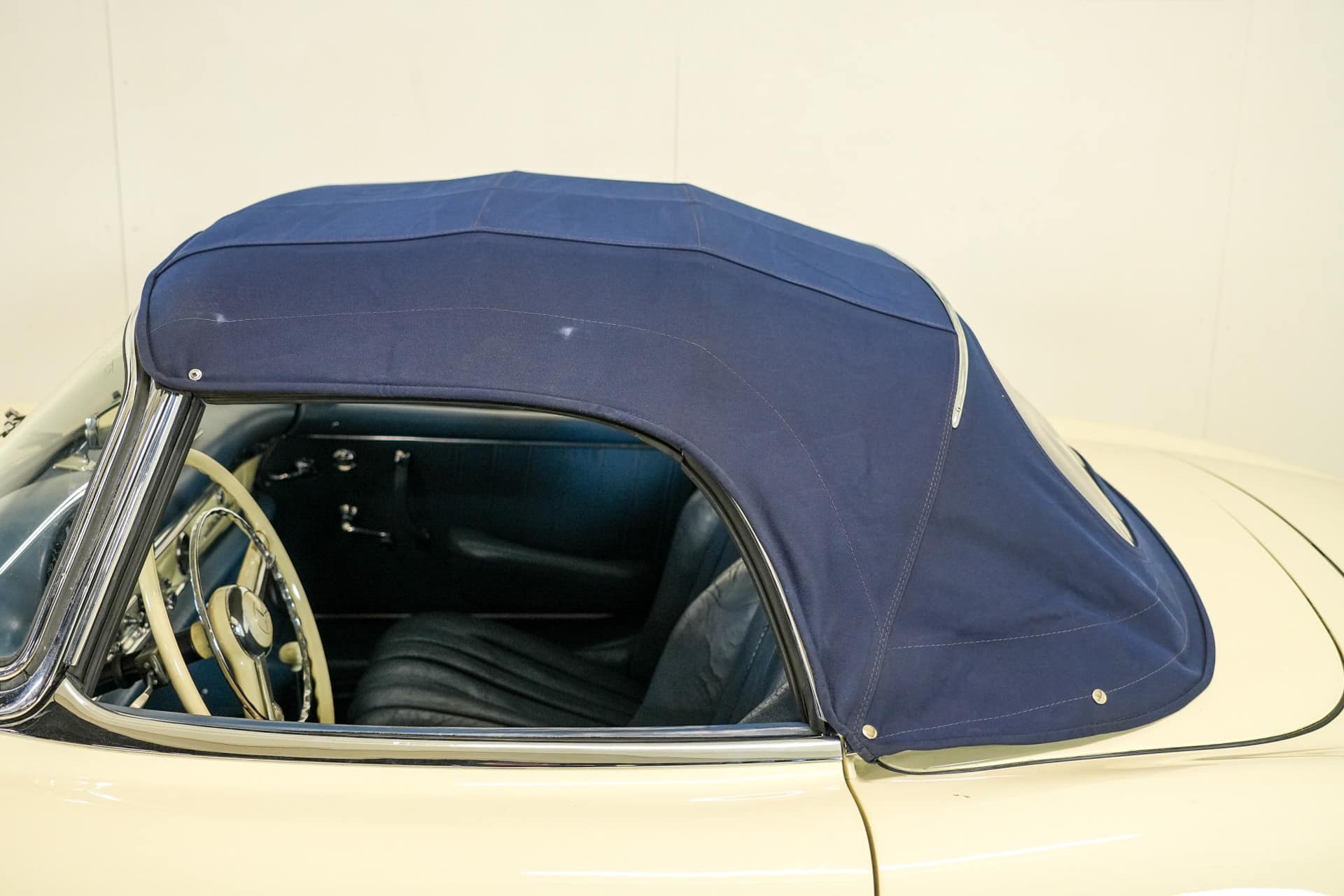 Mercedes-Benz 300SL Roadster