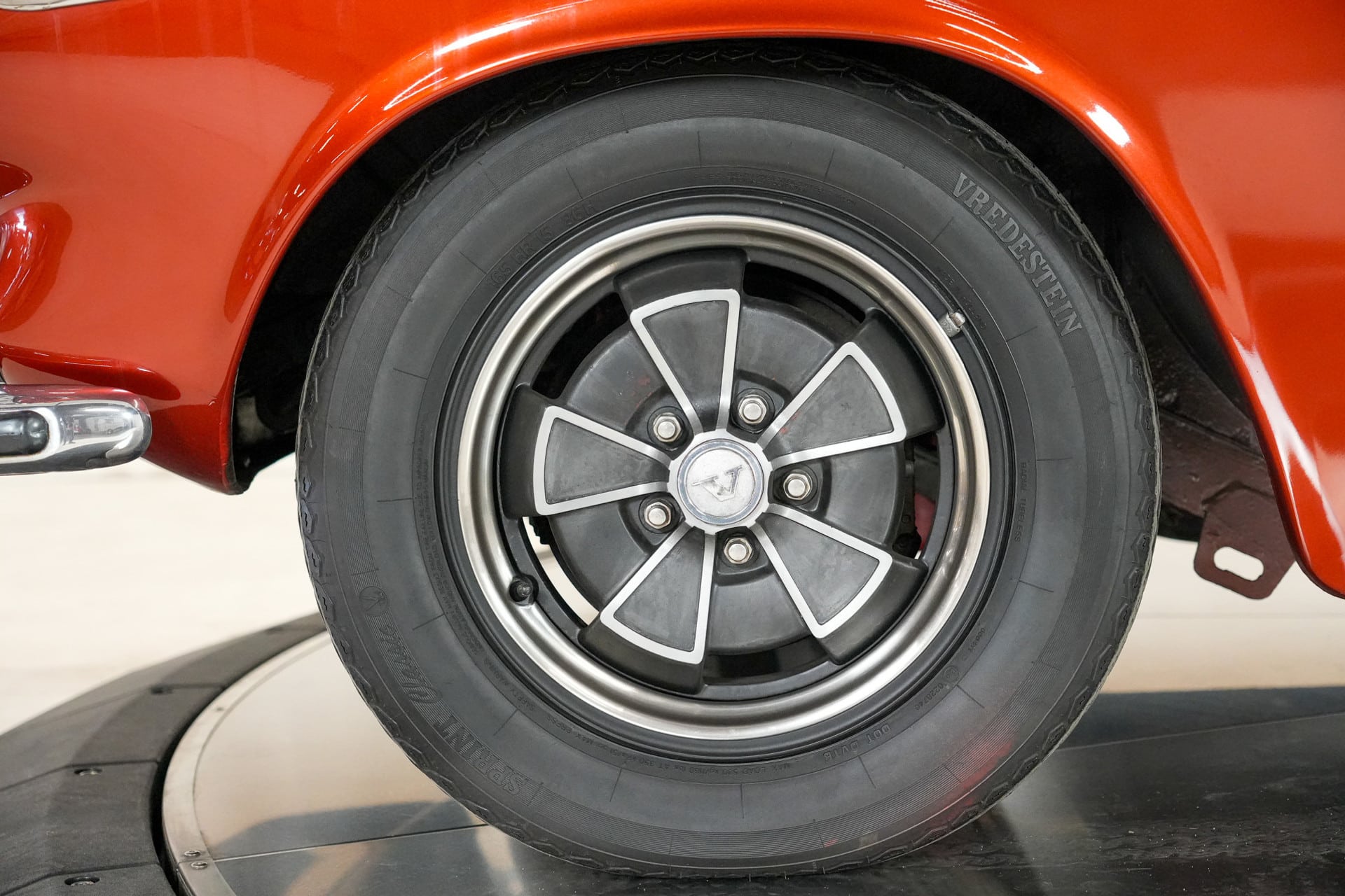 Volvo P 1800 E