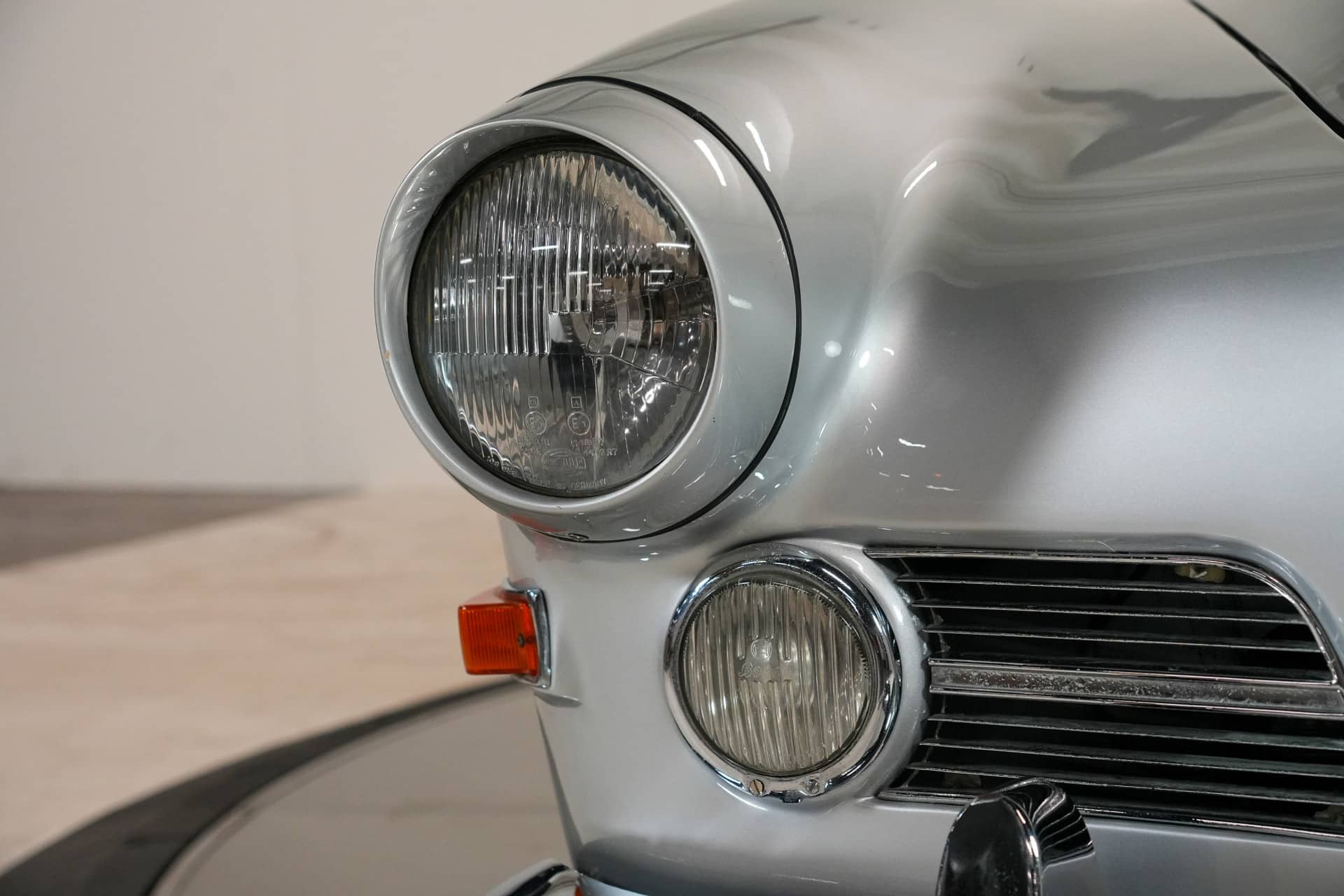 BMW 503