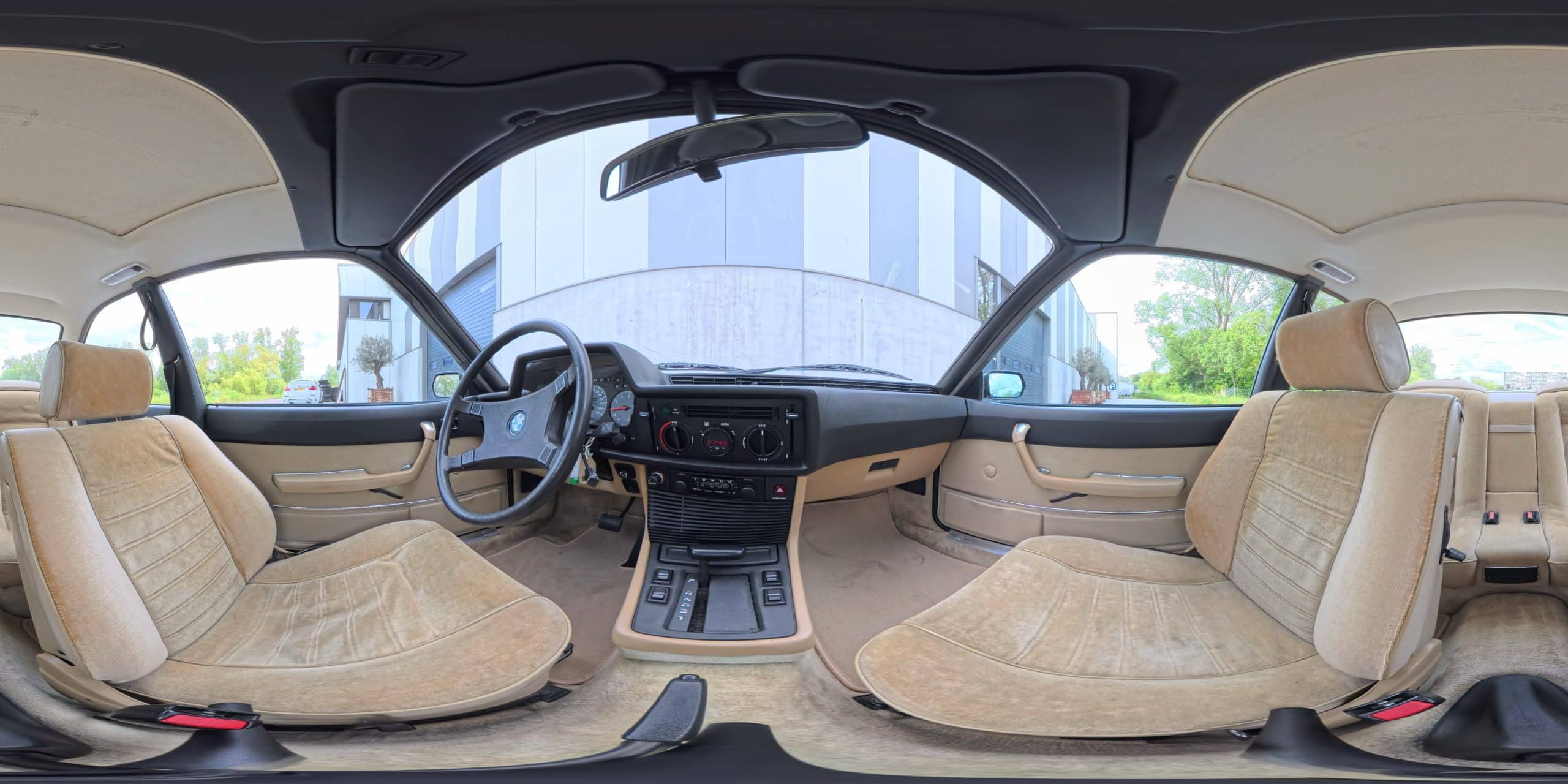BMW 635 CSI 360 panorama