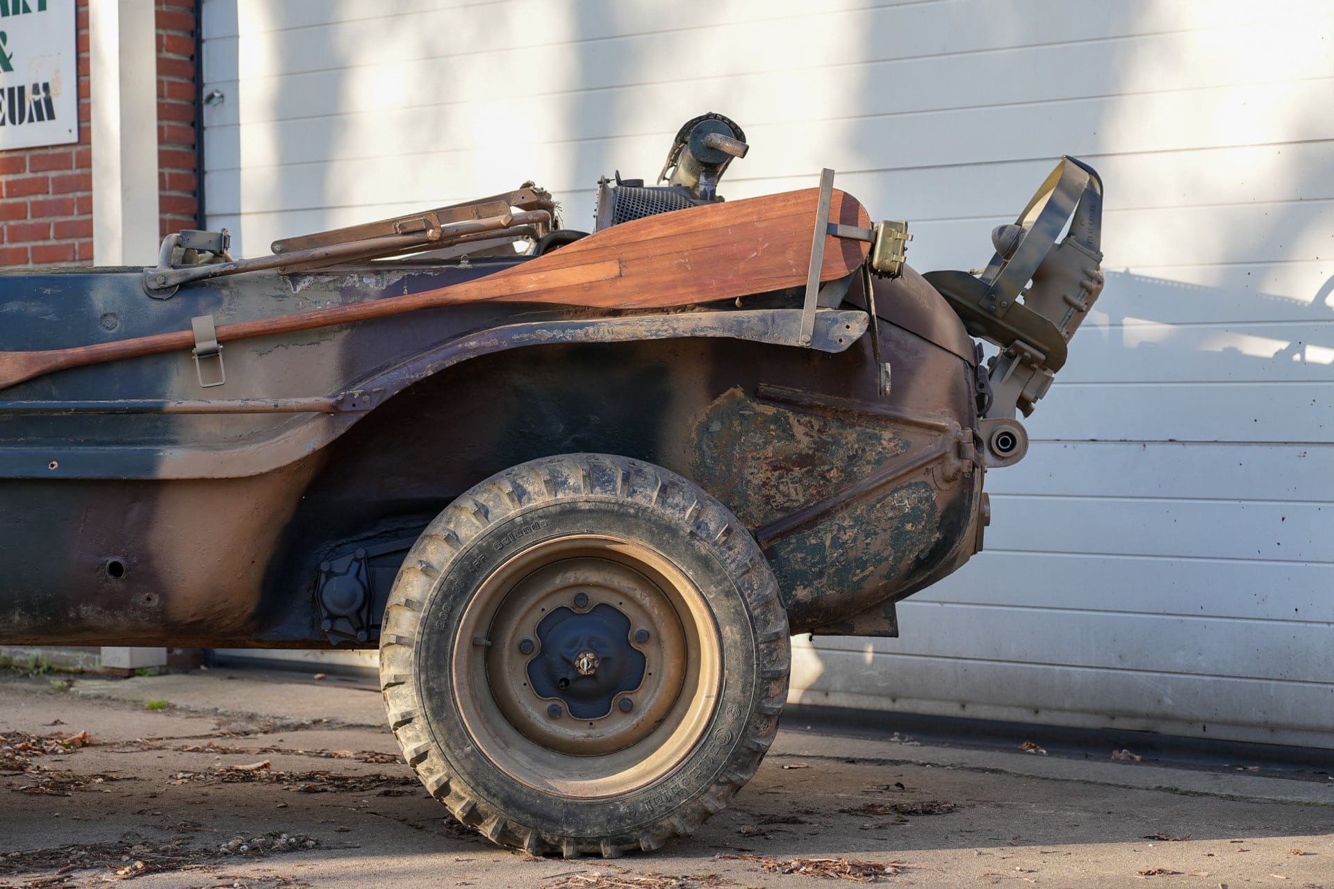 Volkswagen Schwimmwagen typ 166