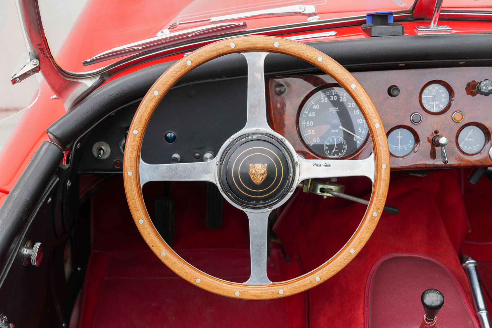 Jaguar XK140 SE OTS