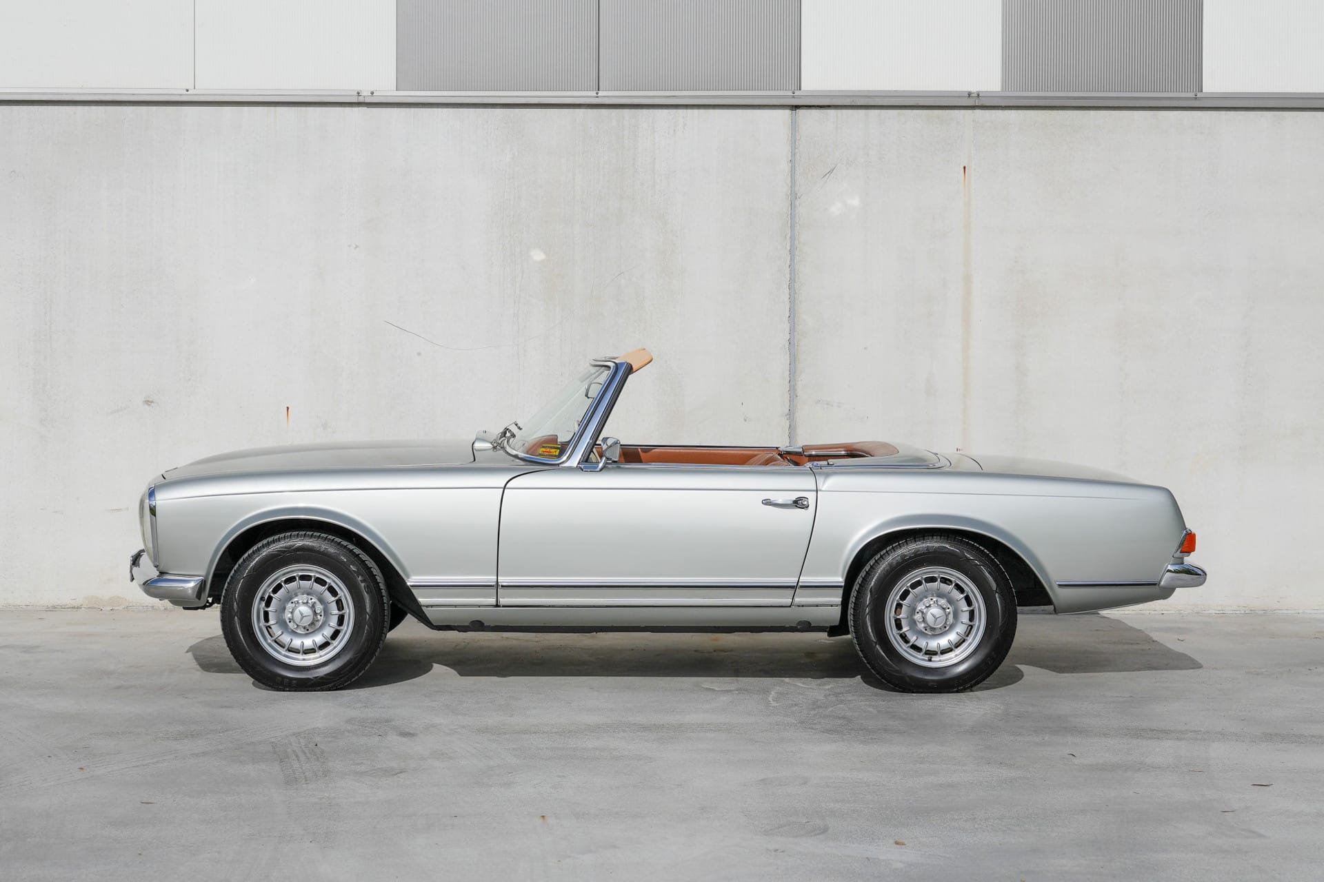 Mercedes-Benz 280SL Pagode