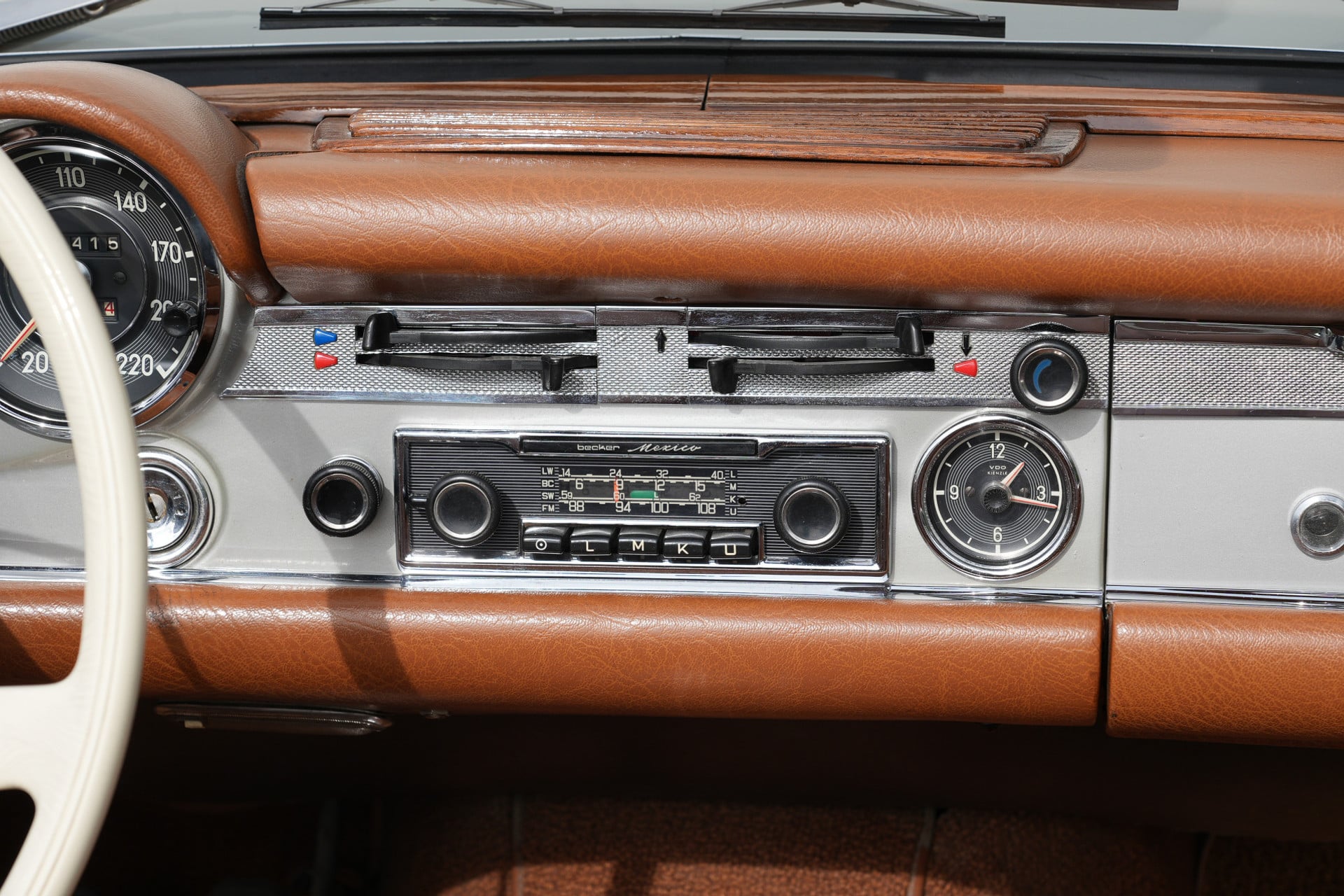 Mercedes-Benz 280SL Pagode