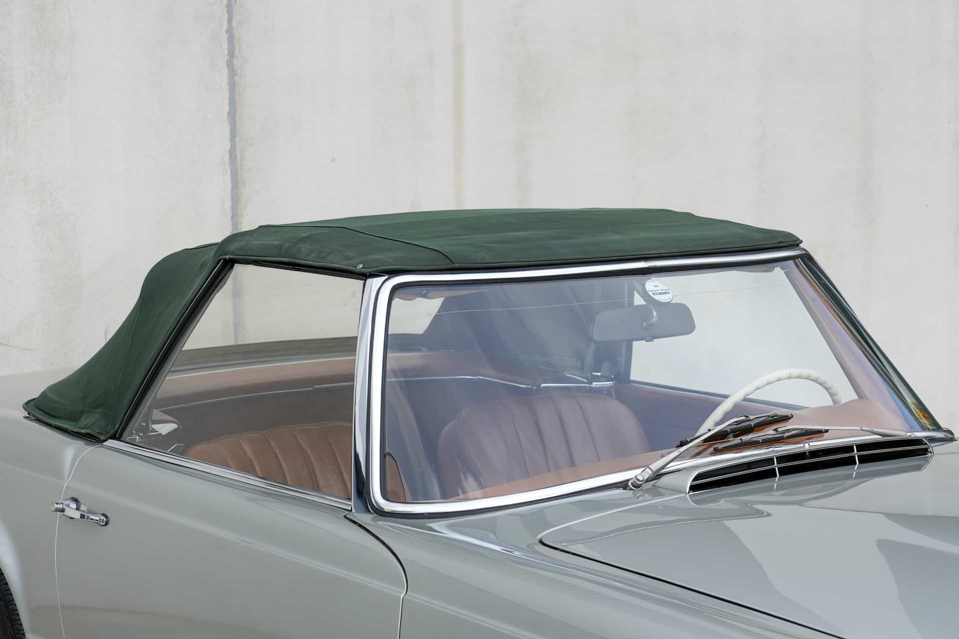 Mercedes-Benz 280SL Pagode