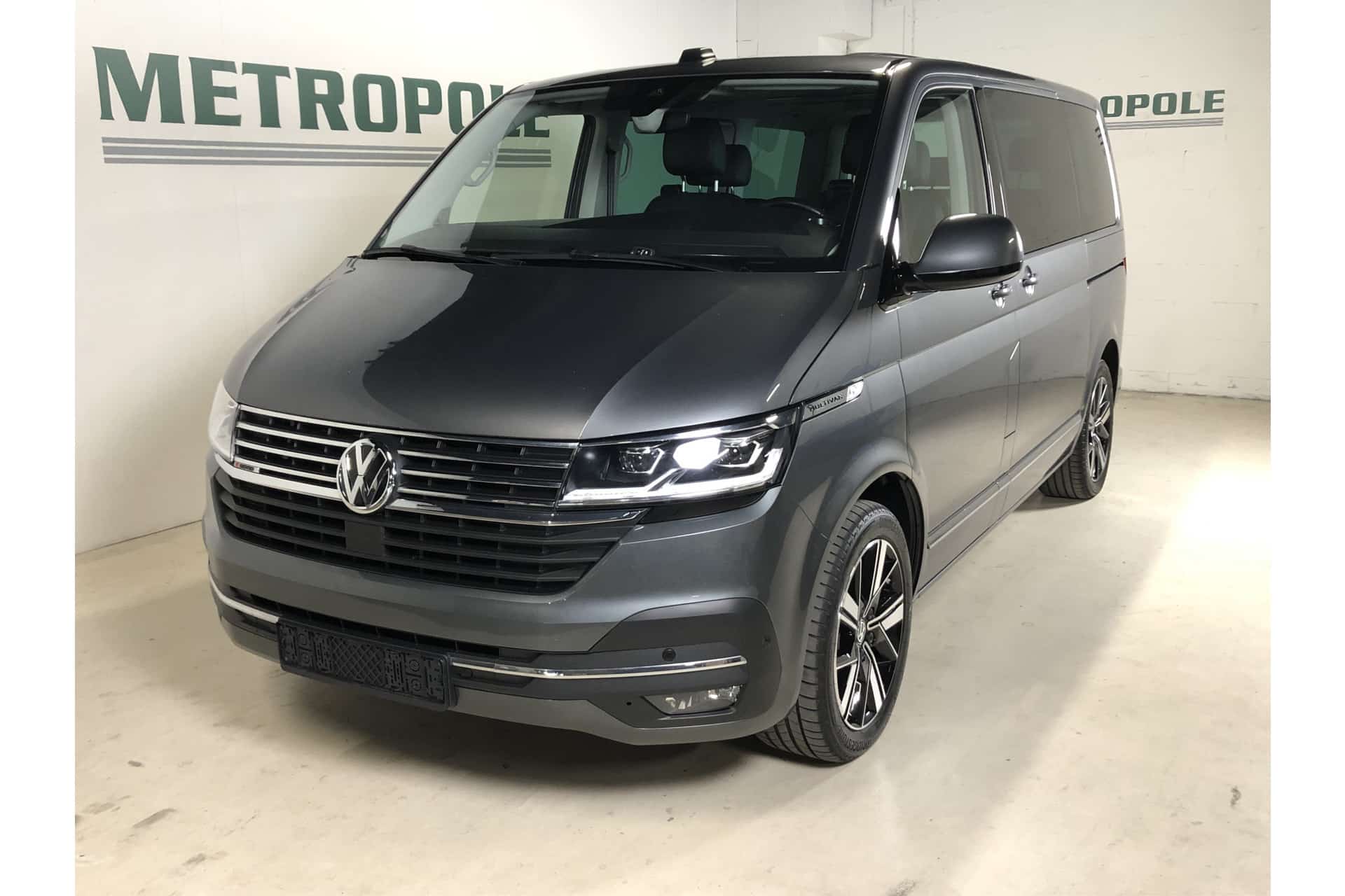 VOLKSWAGEN T6 Multivan