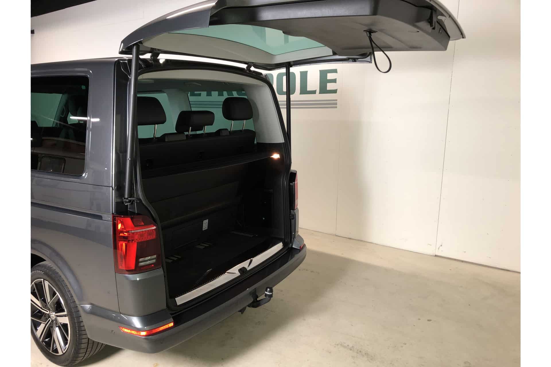 VOLKSWAGEN T6 Multivan