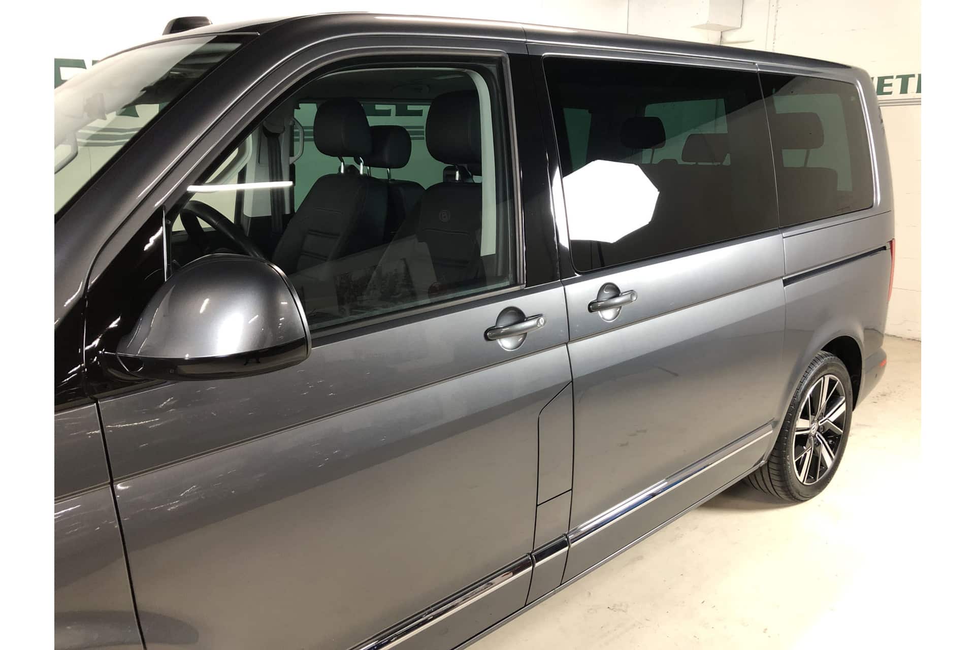 VOLKSWAGEN T6 Multivan