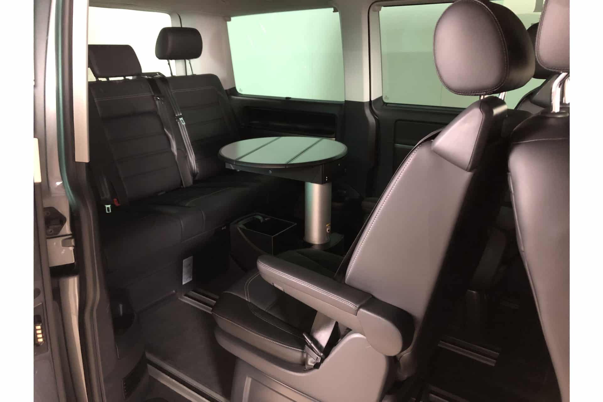 VOLKSWAGEN T6 Multivan