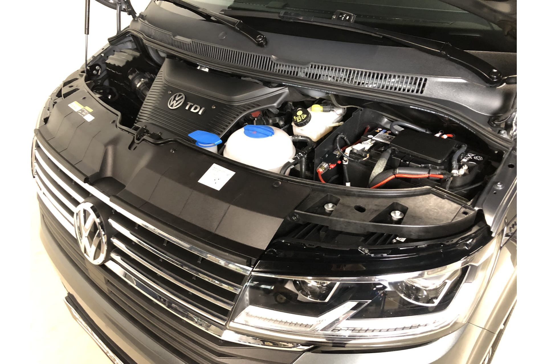 VOLKSWAGEN T6 Multivan