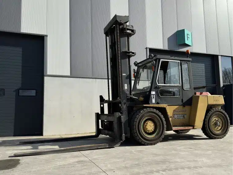 Vintage Cat truck