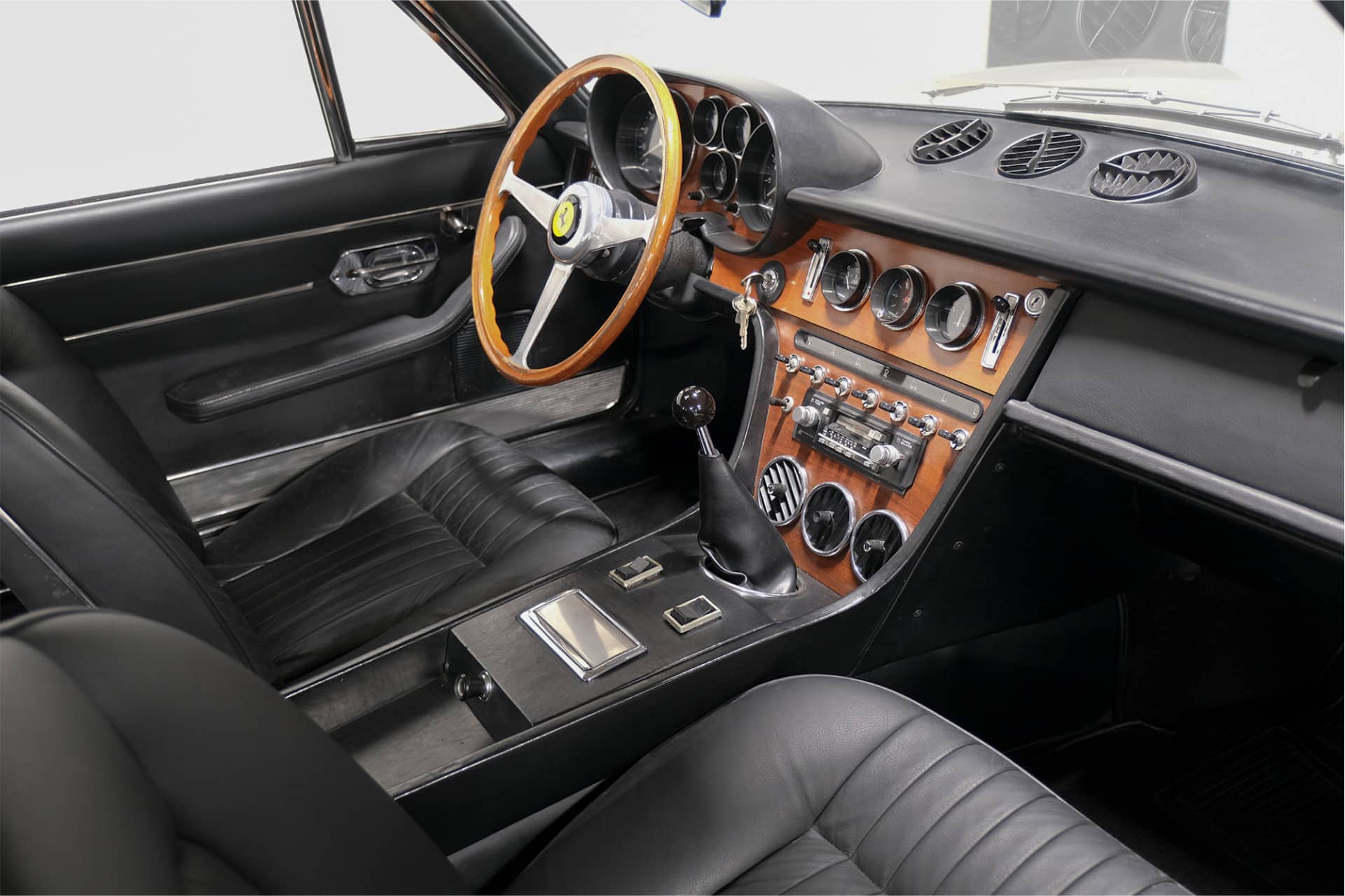 Ferrari 365