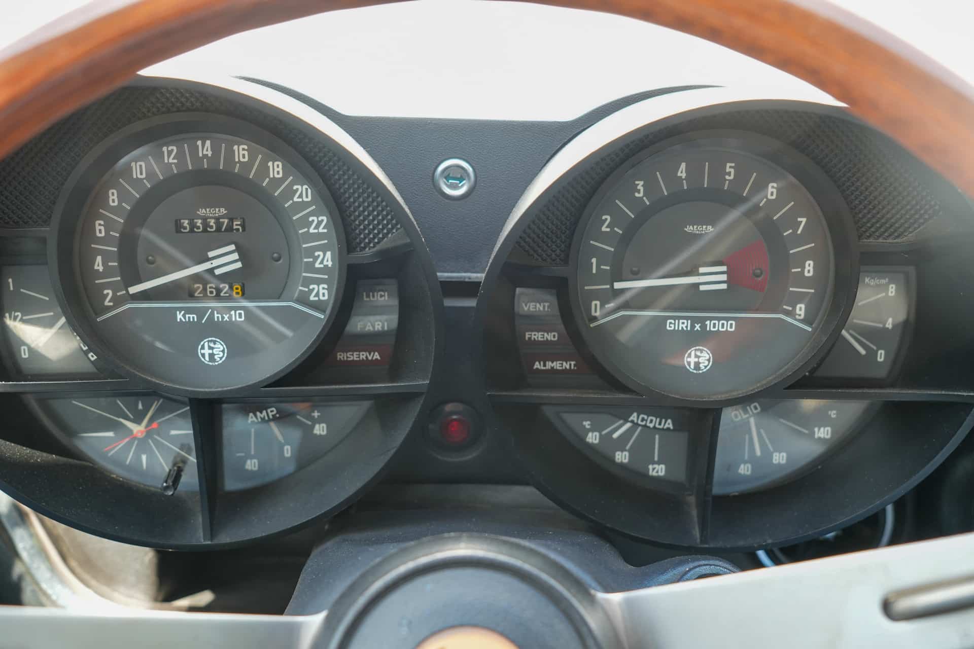 Alfa Romeo Montreal