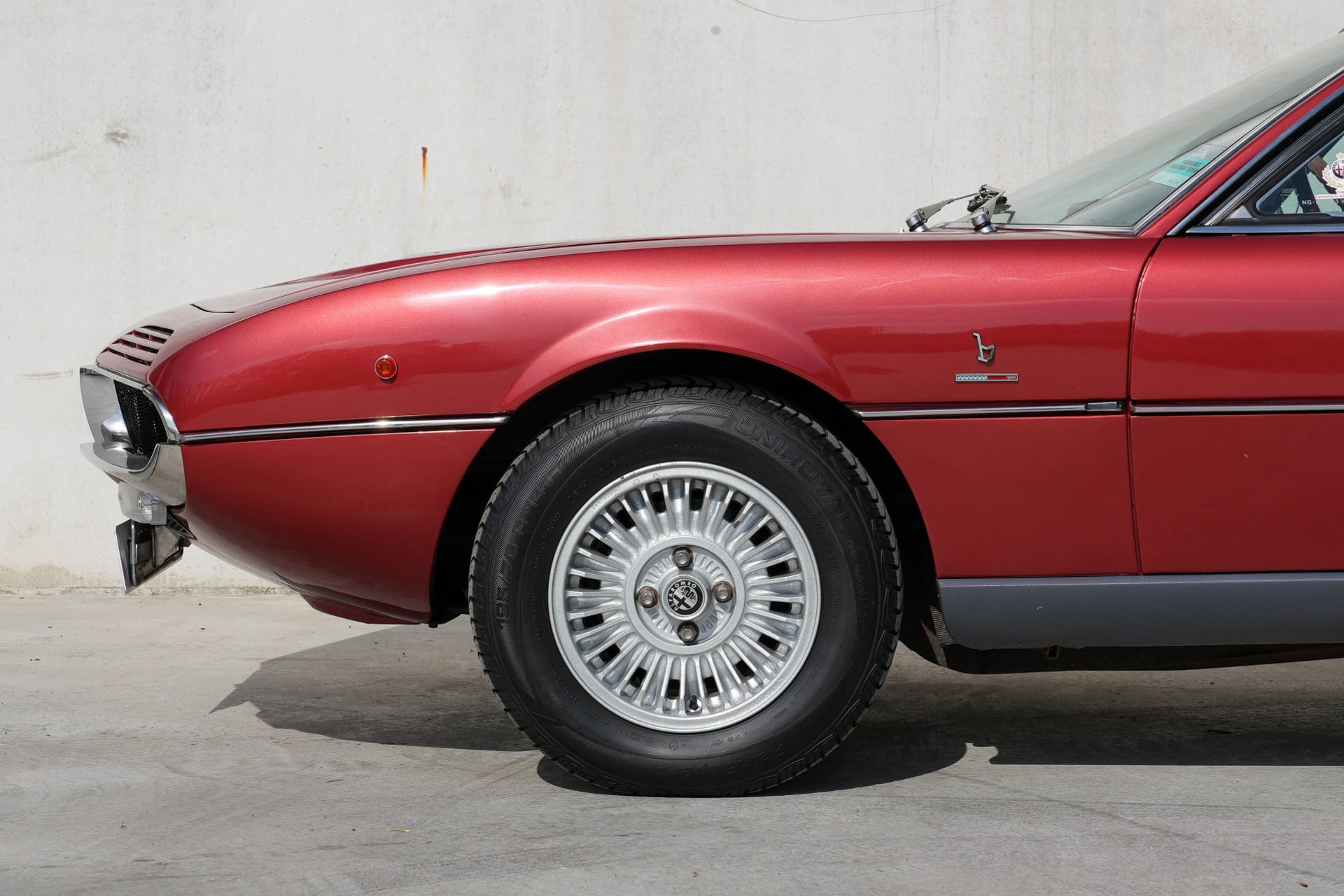 Alfa Romeo Montreal