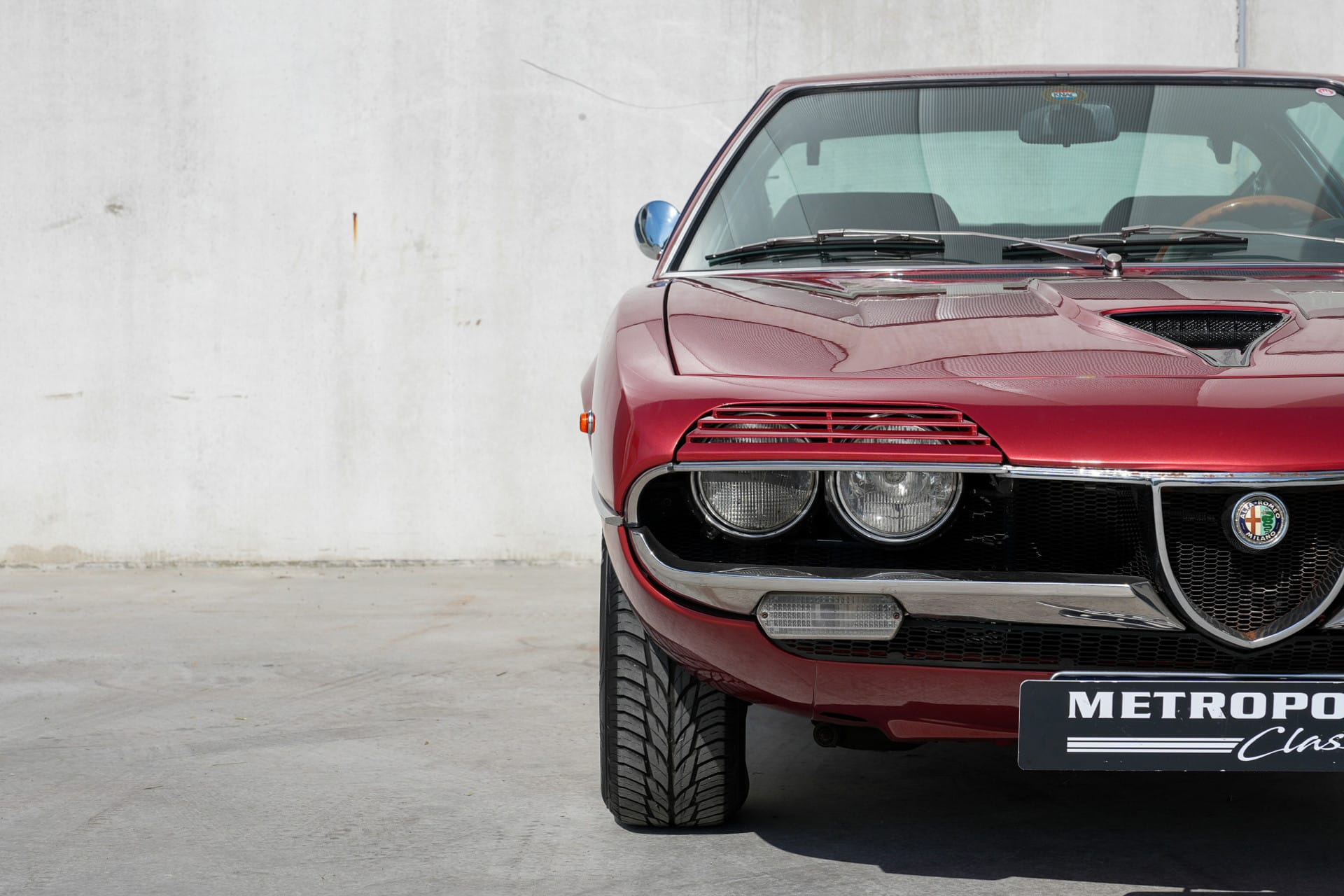 Alfa Romeo Montreal