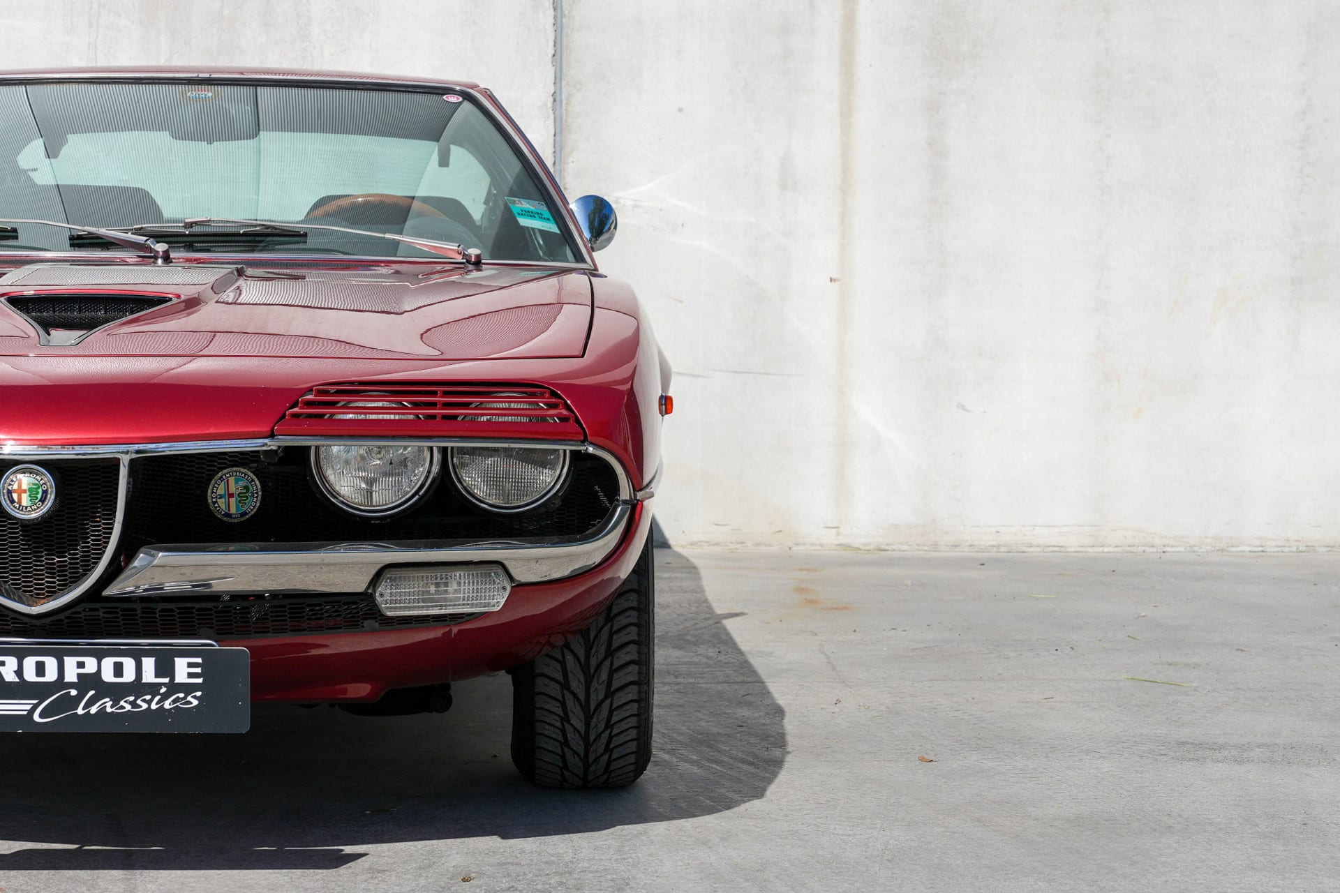 Alfa Romeo Montreal