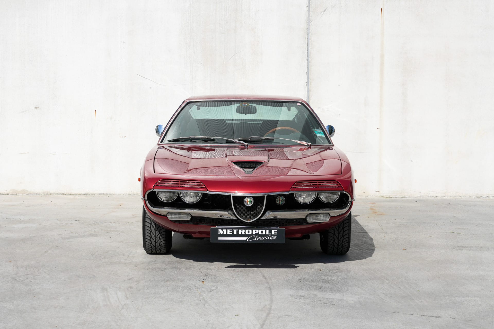 Alfa Romeo Montreal