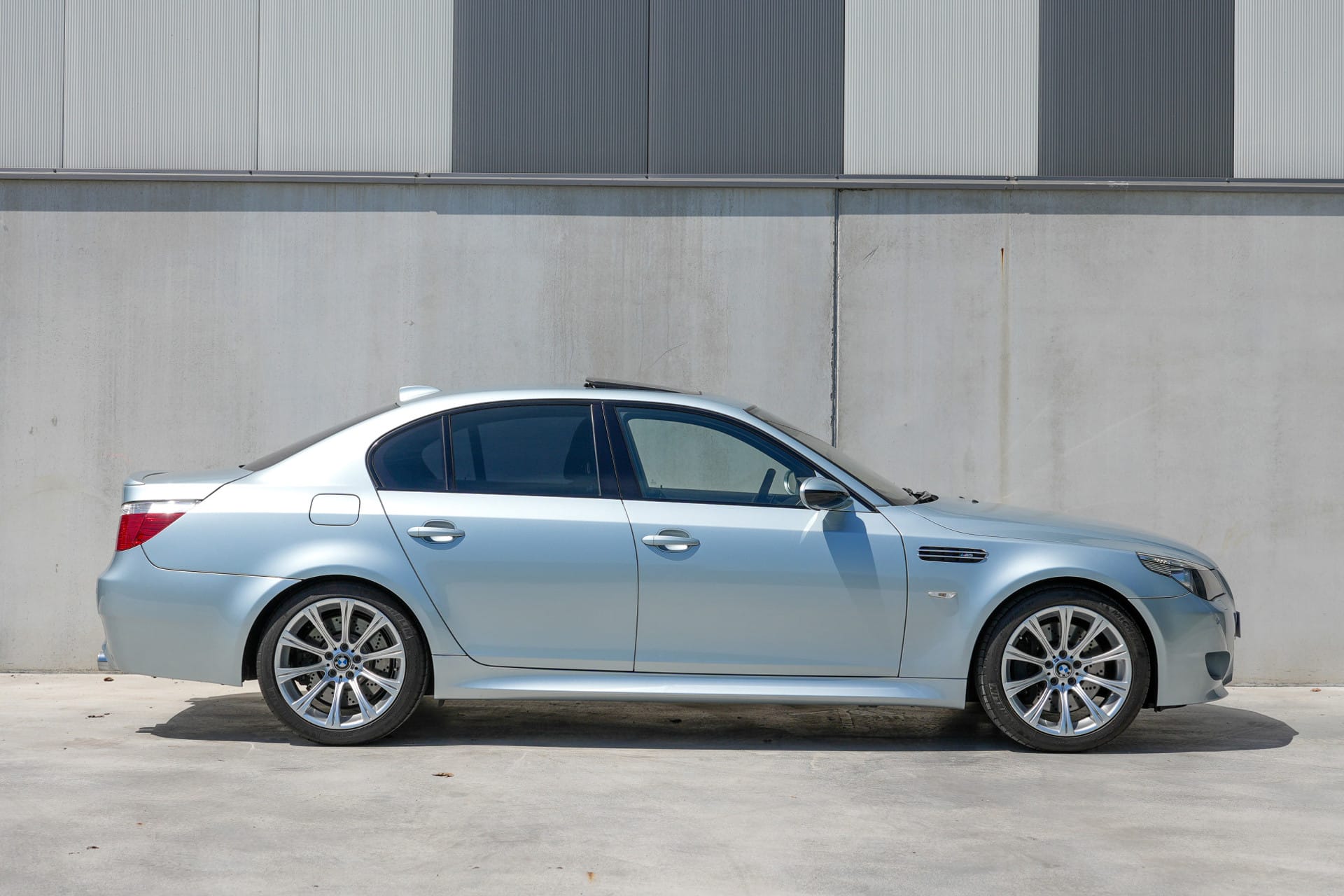 BMW E60 M5