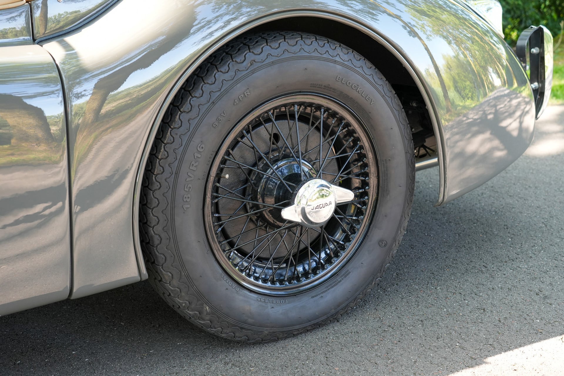 Jaguar XK120 OTS