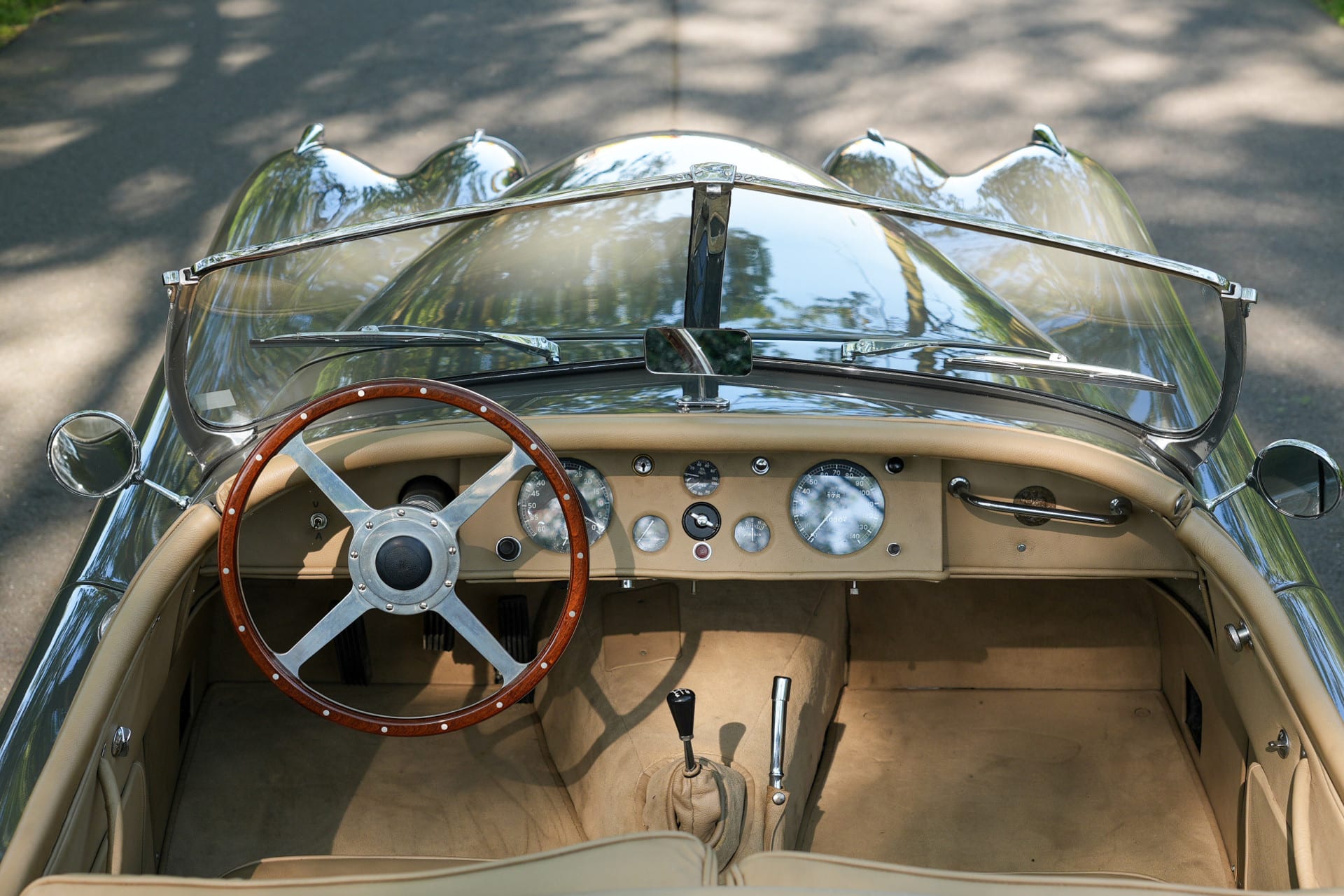 Jaguar XK120 OTS