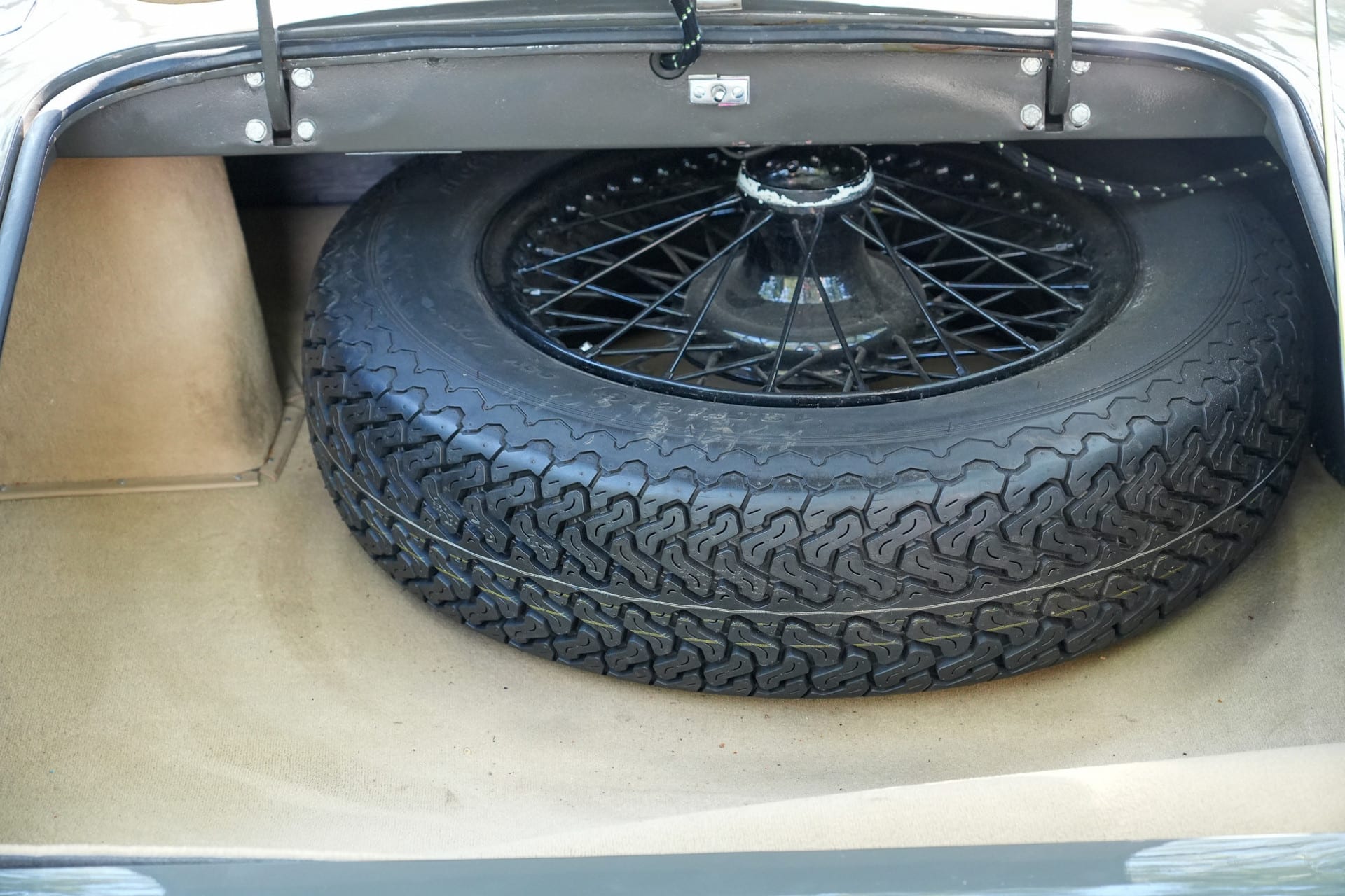 Jaguar XK120 OTS