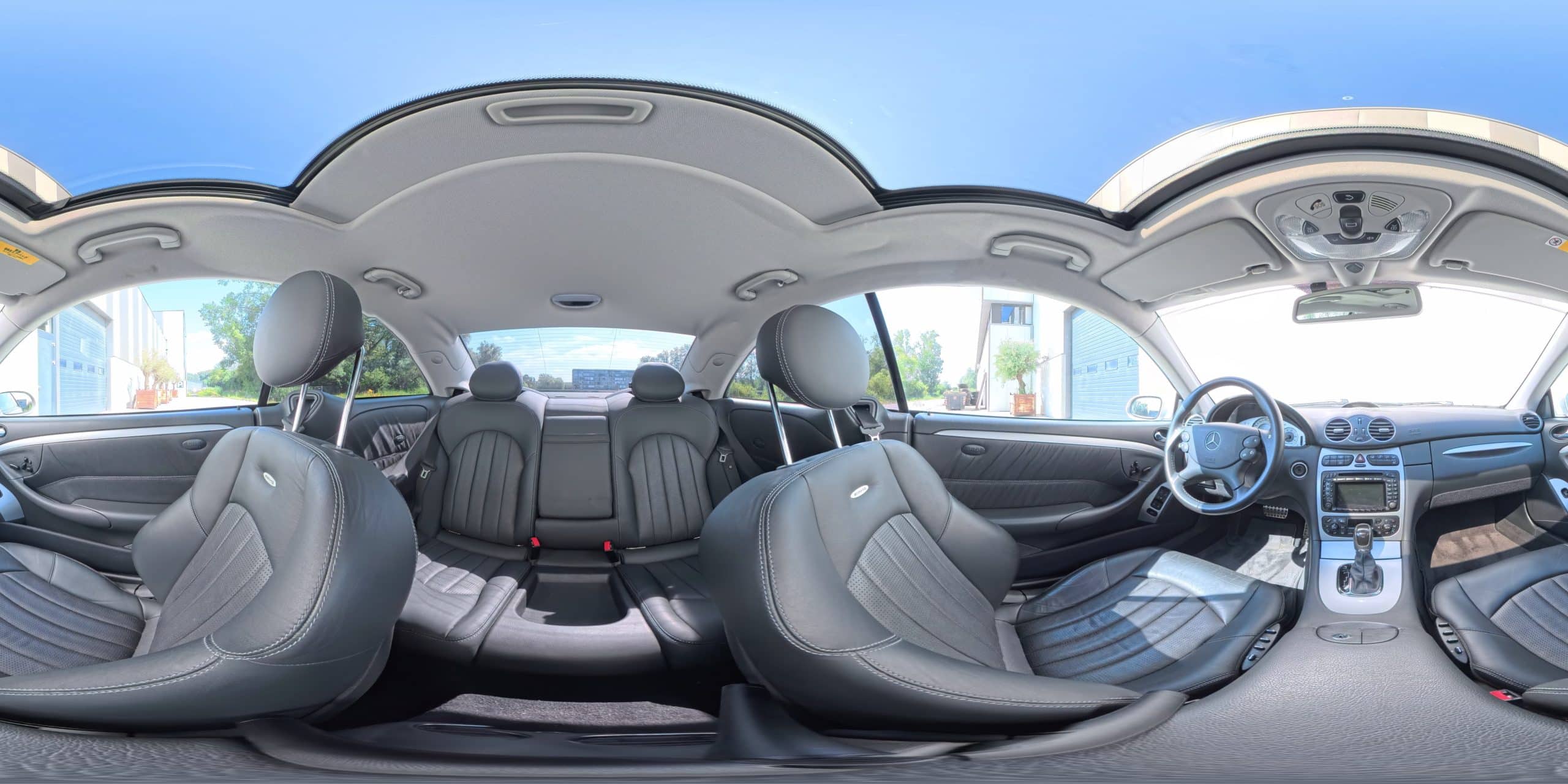 Mercedes-Benz CLK 55 AMG 360 panorama