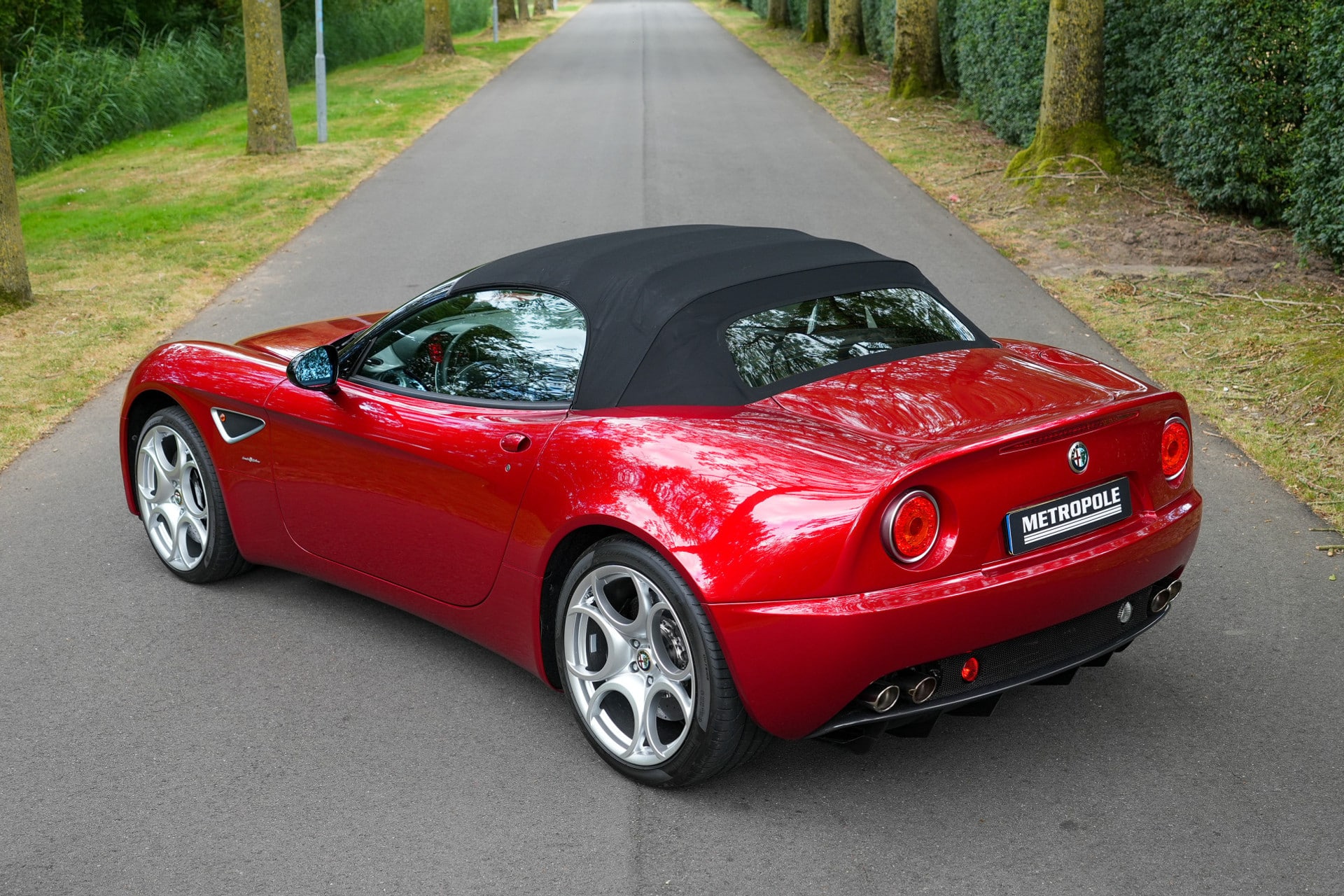 Alfa Romeo 8C Competizione Spider 4.7 V8