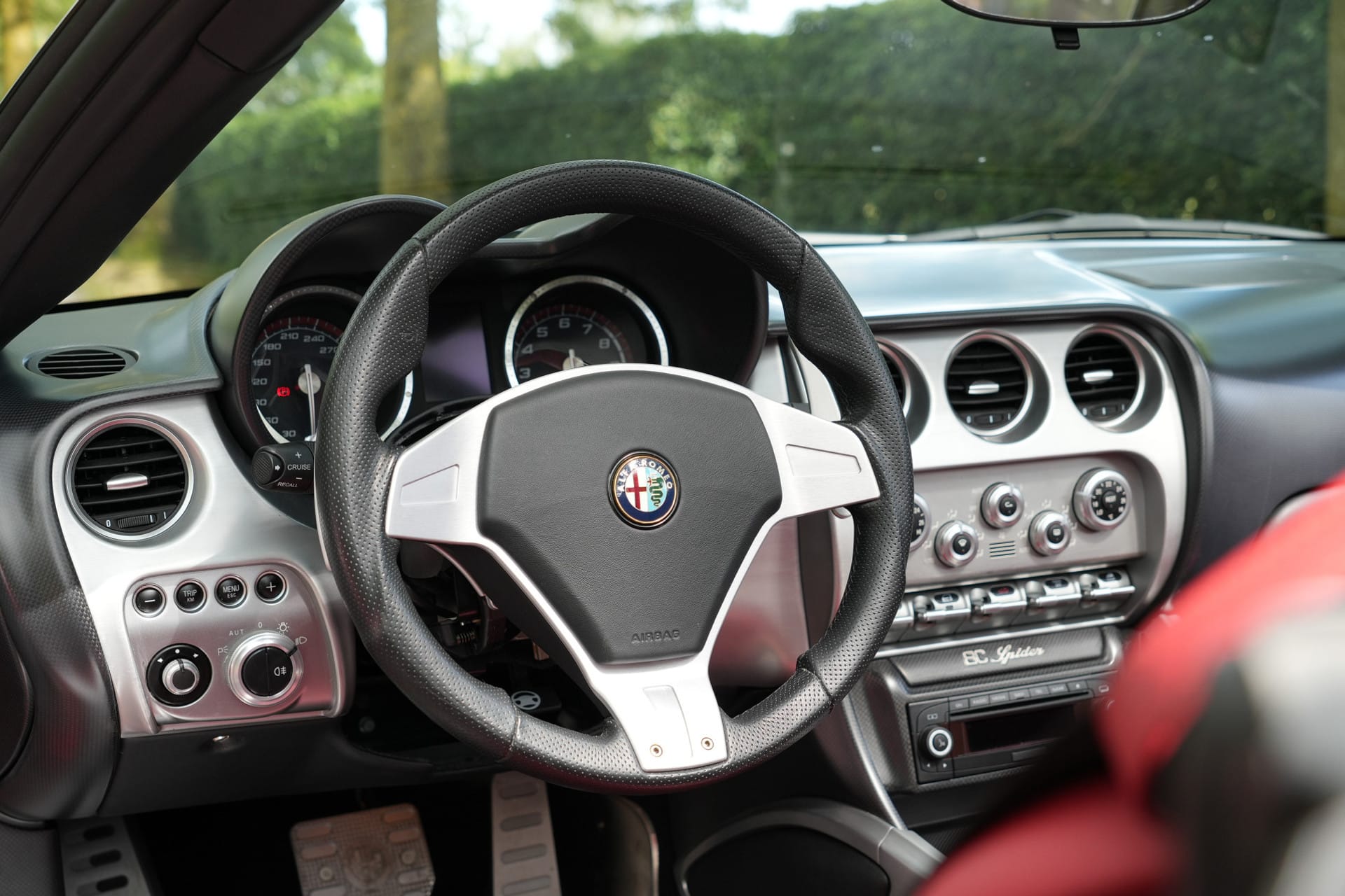 Alfa Romeo 8C Competizione Spider 4.7 V8