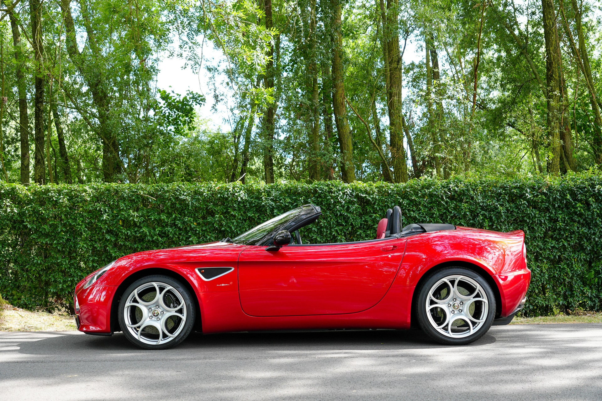 Alfa Romeo 8C Competizione Spider 4.7 V8