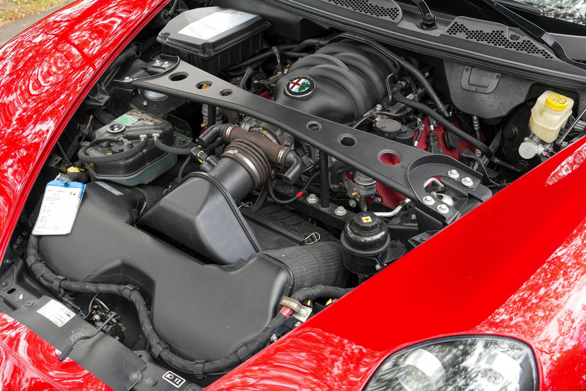 Alfa Romeo 8C Competizione Spider 4.7 V8