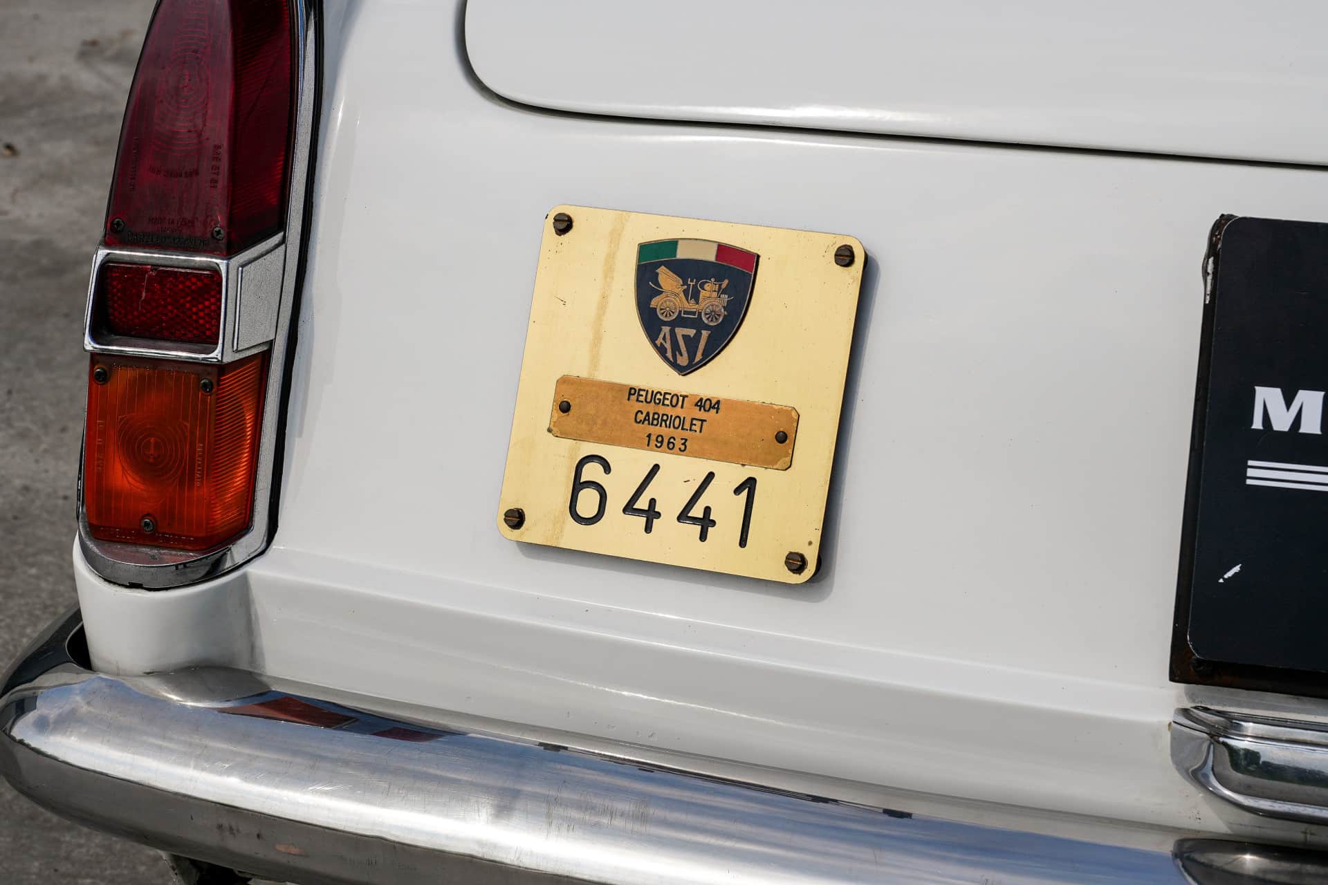 Peugeot 404