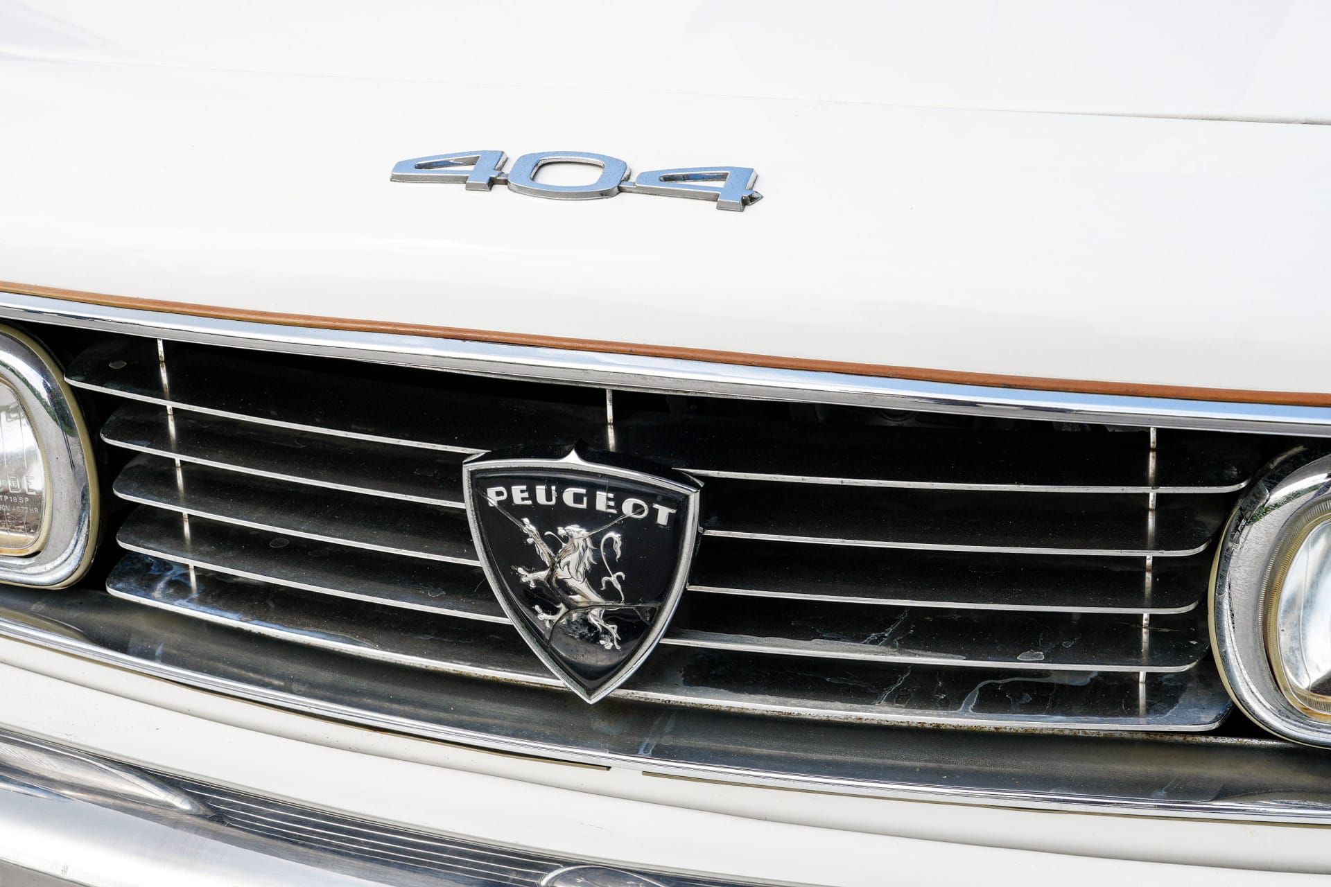 Peugeot 404