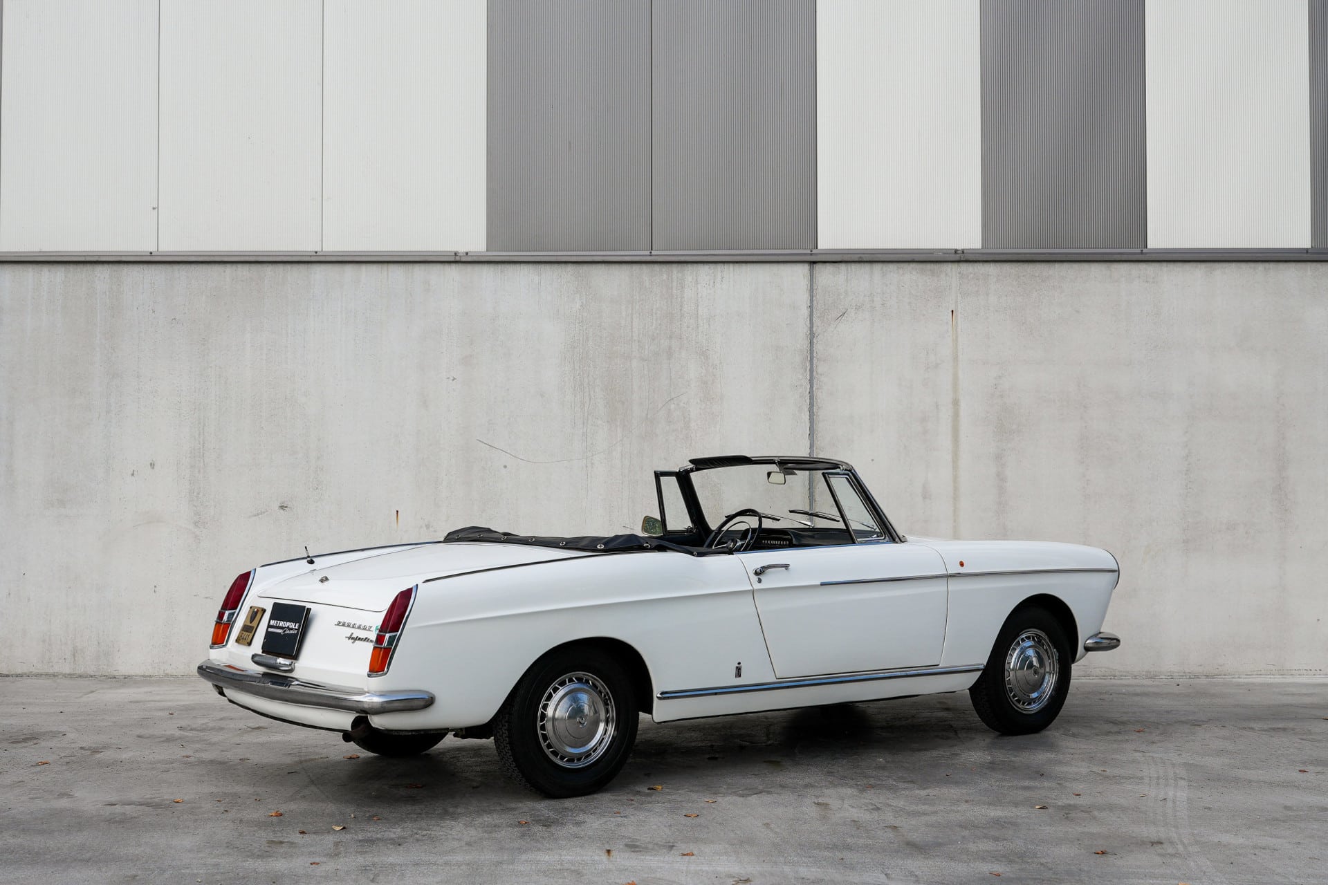 Peugeot 404