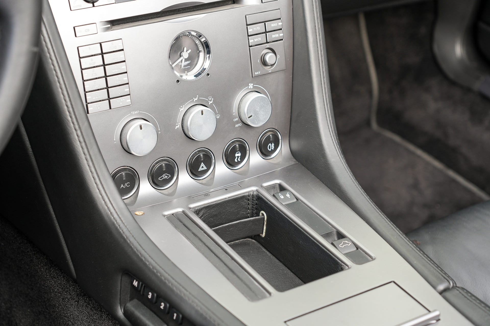 Aston Martin DB9 Volante