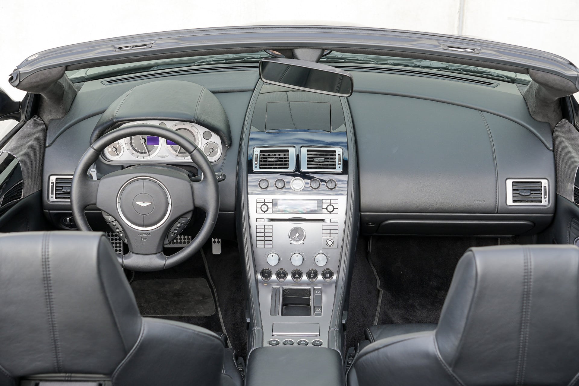 Aston Martin DB9 Volante