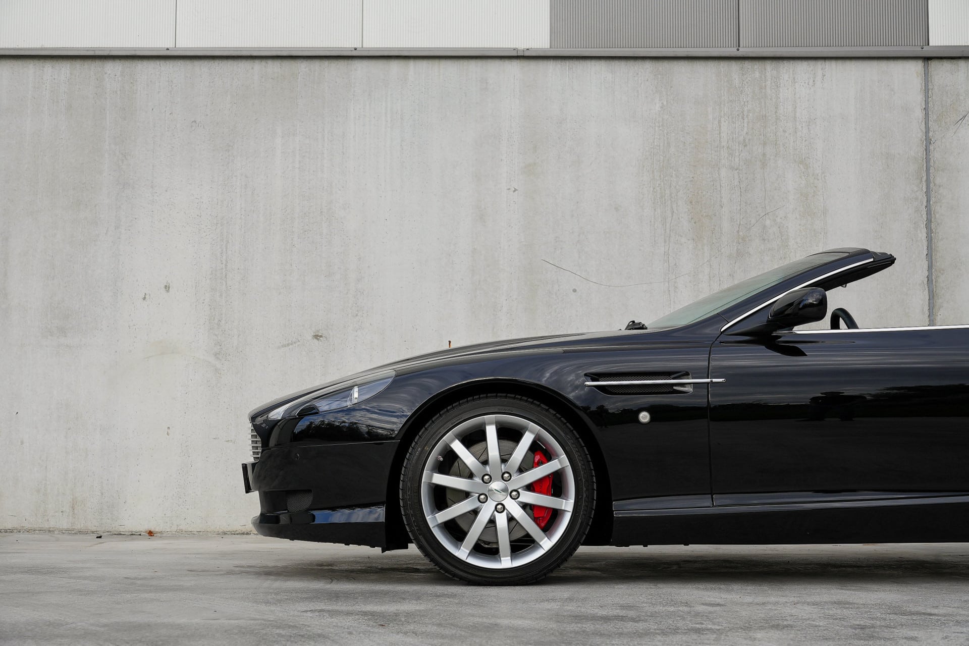 Aston Martin DB9 Volante