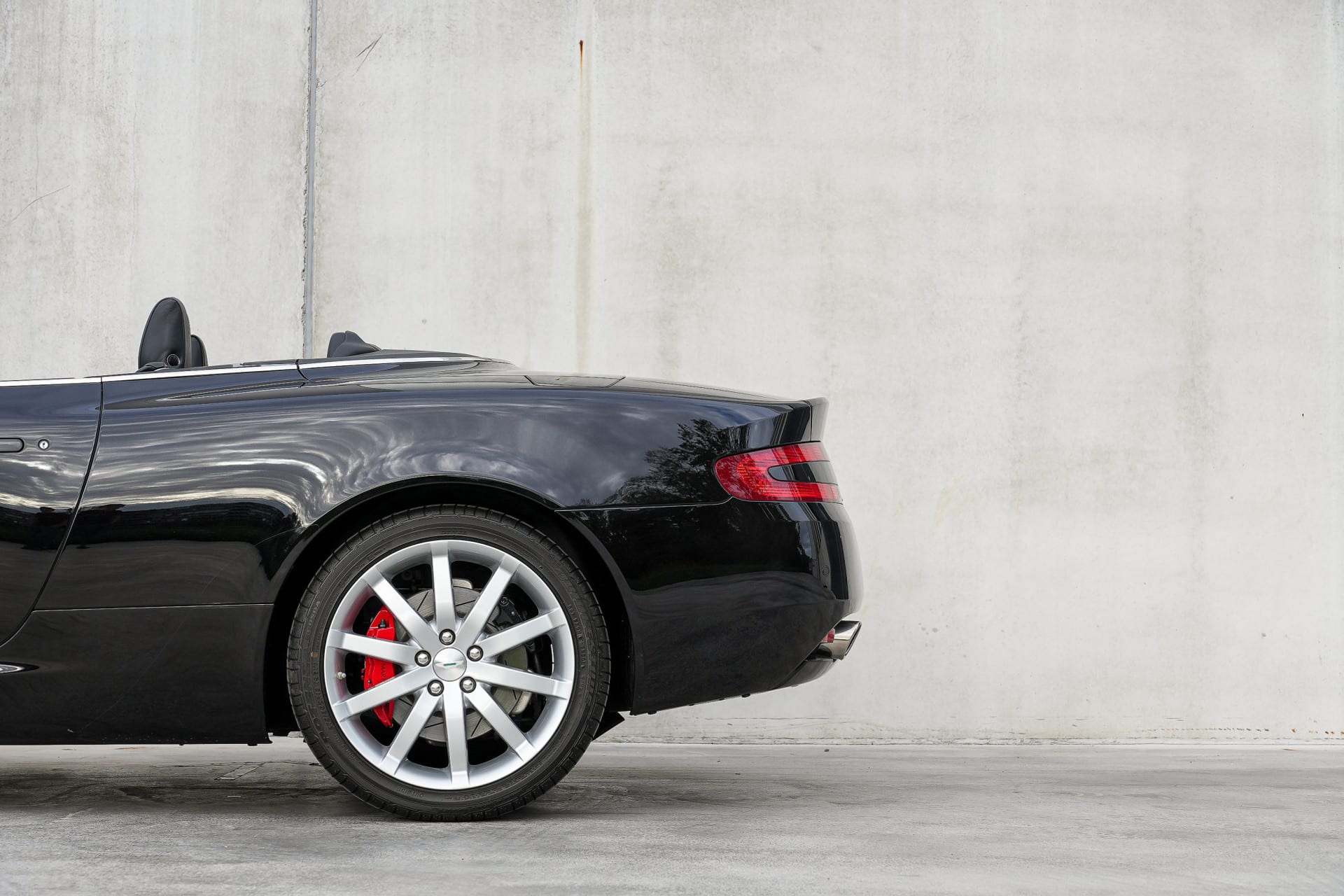 Aston Martin DB9 Volante