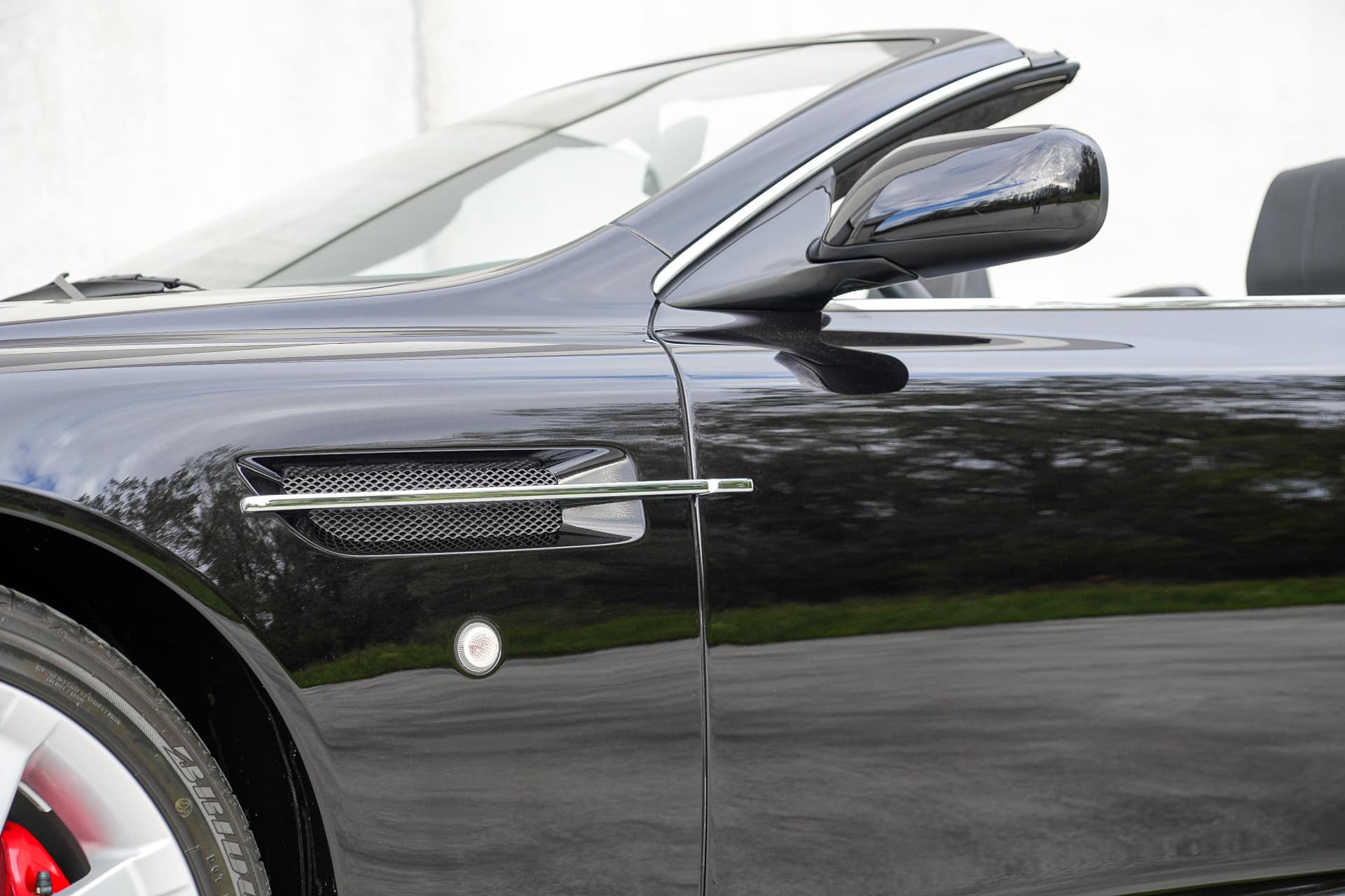 Aston Martin DB9 Volante
