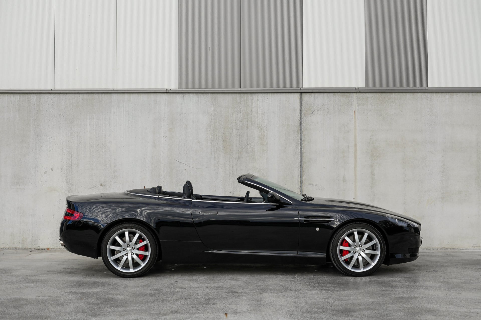 Aston Martin DB9 Volante