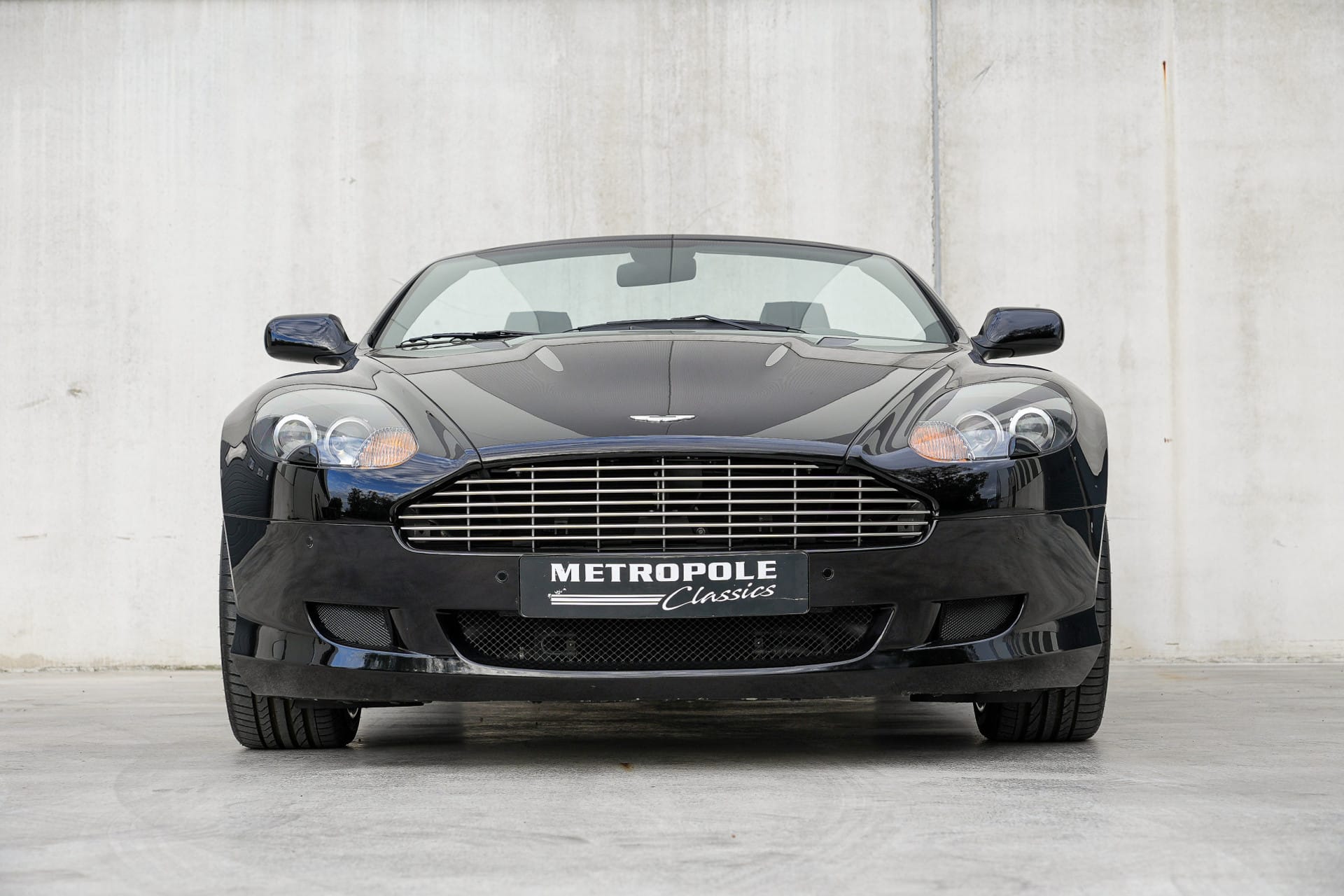 Aston Martin DB9 Volante