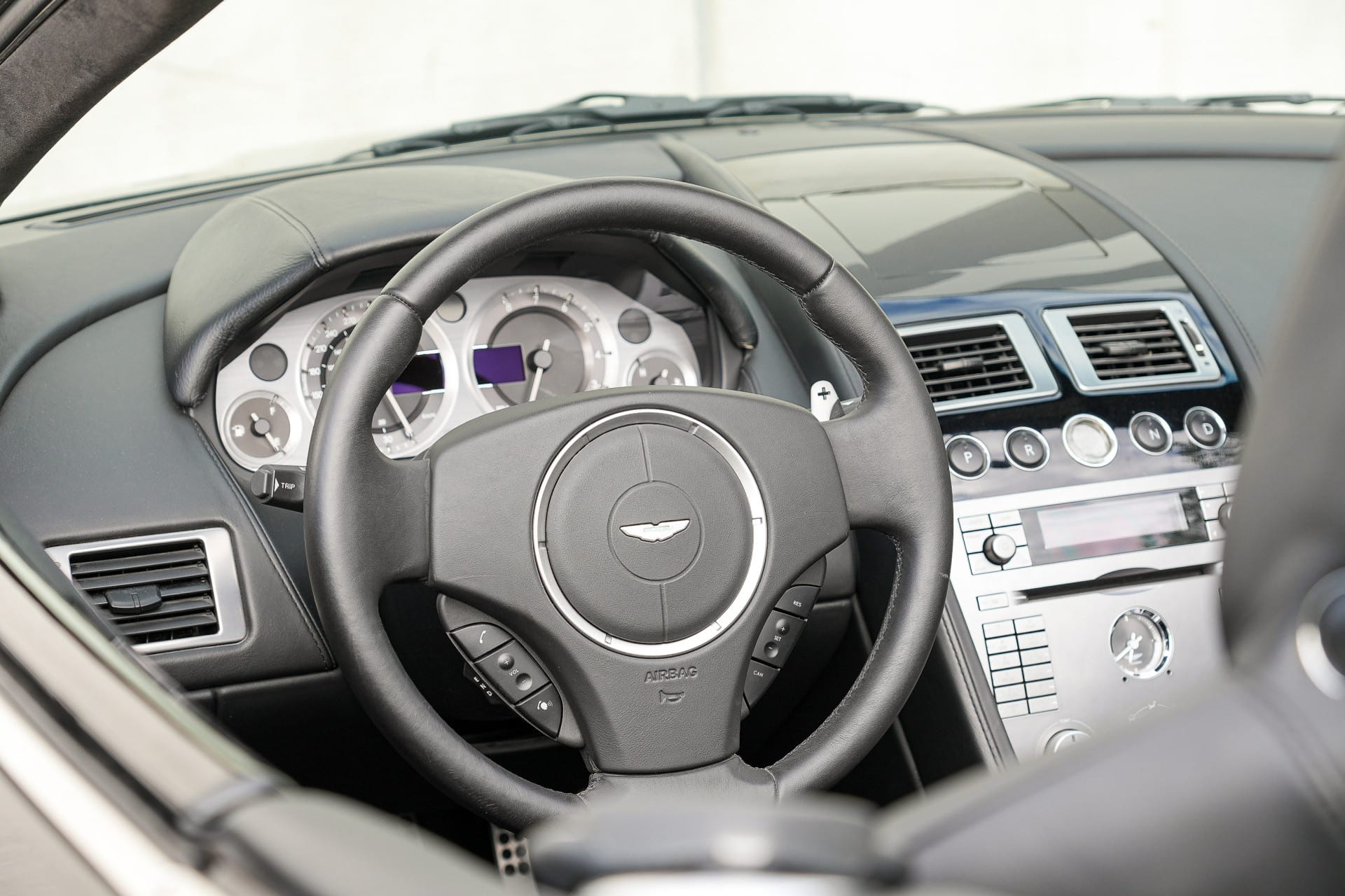 Aston Martin DB9 Volante