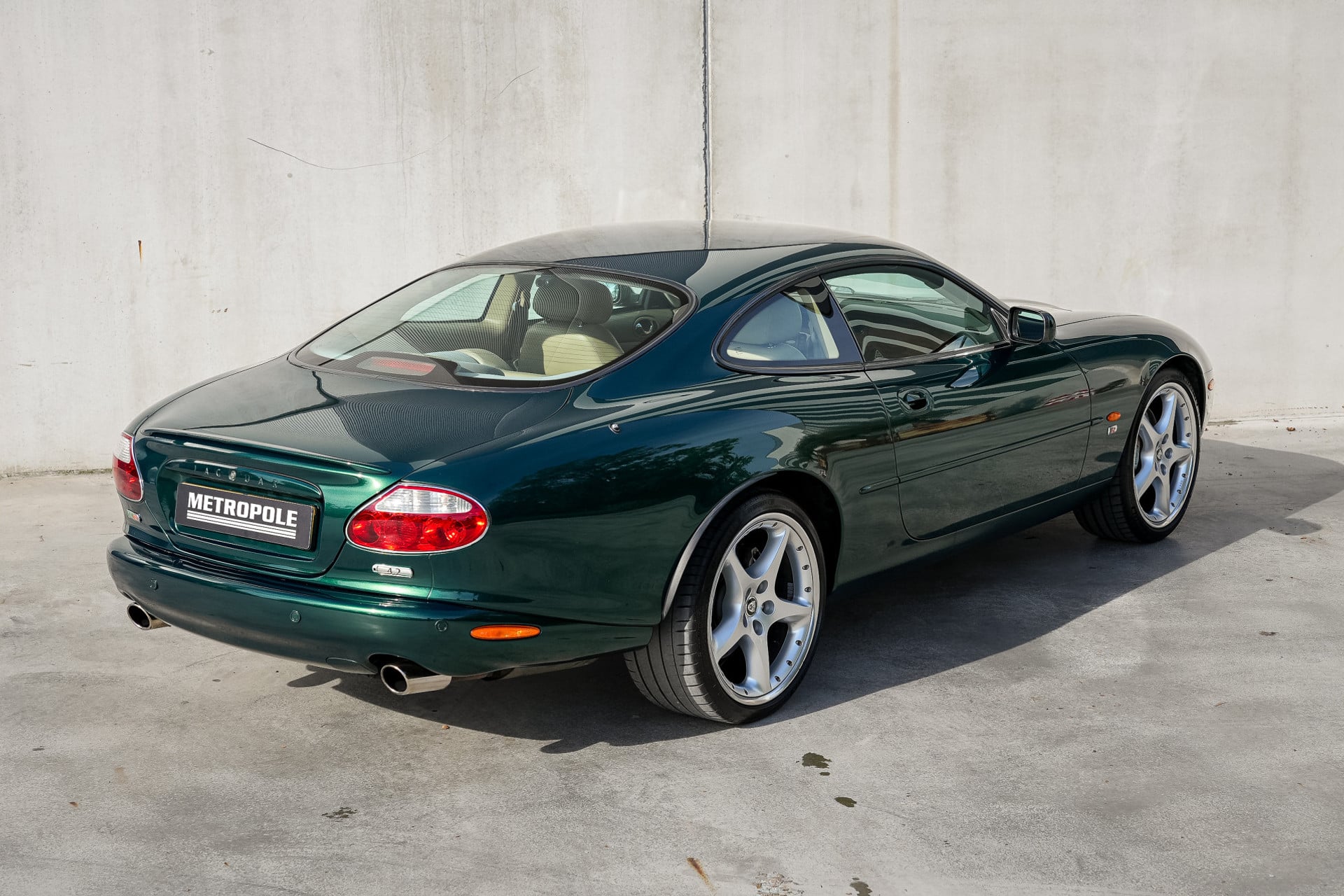 Jaguar XKR