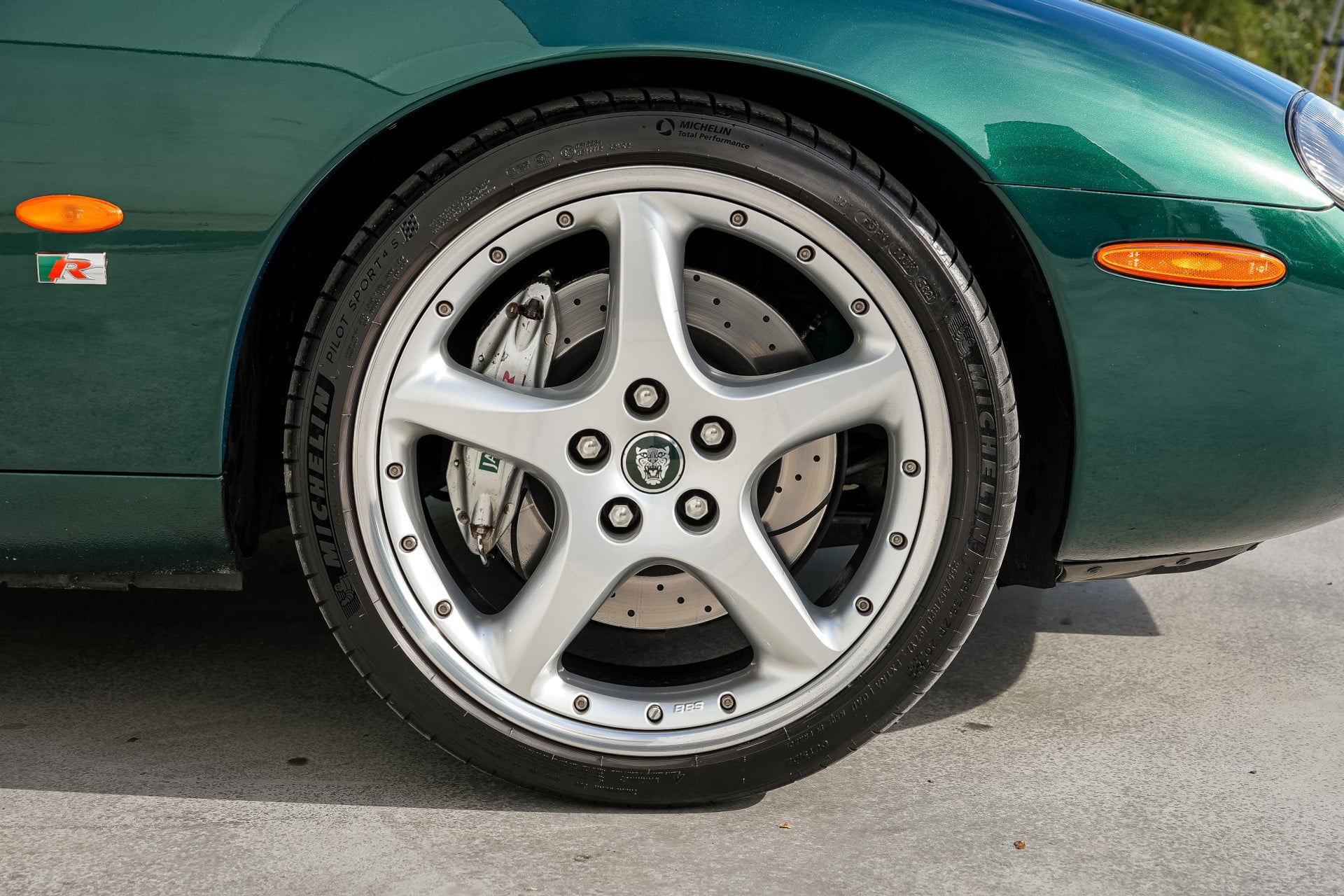 Jaguar XKR