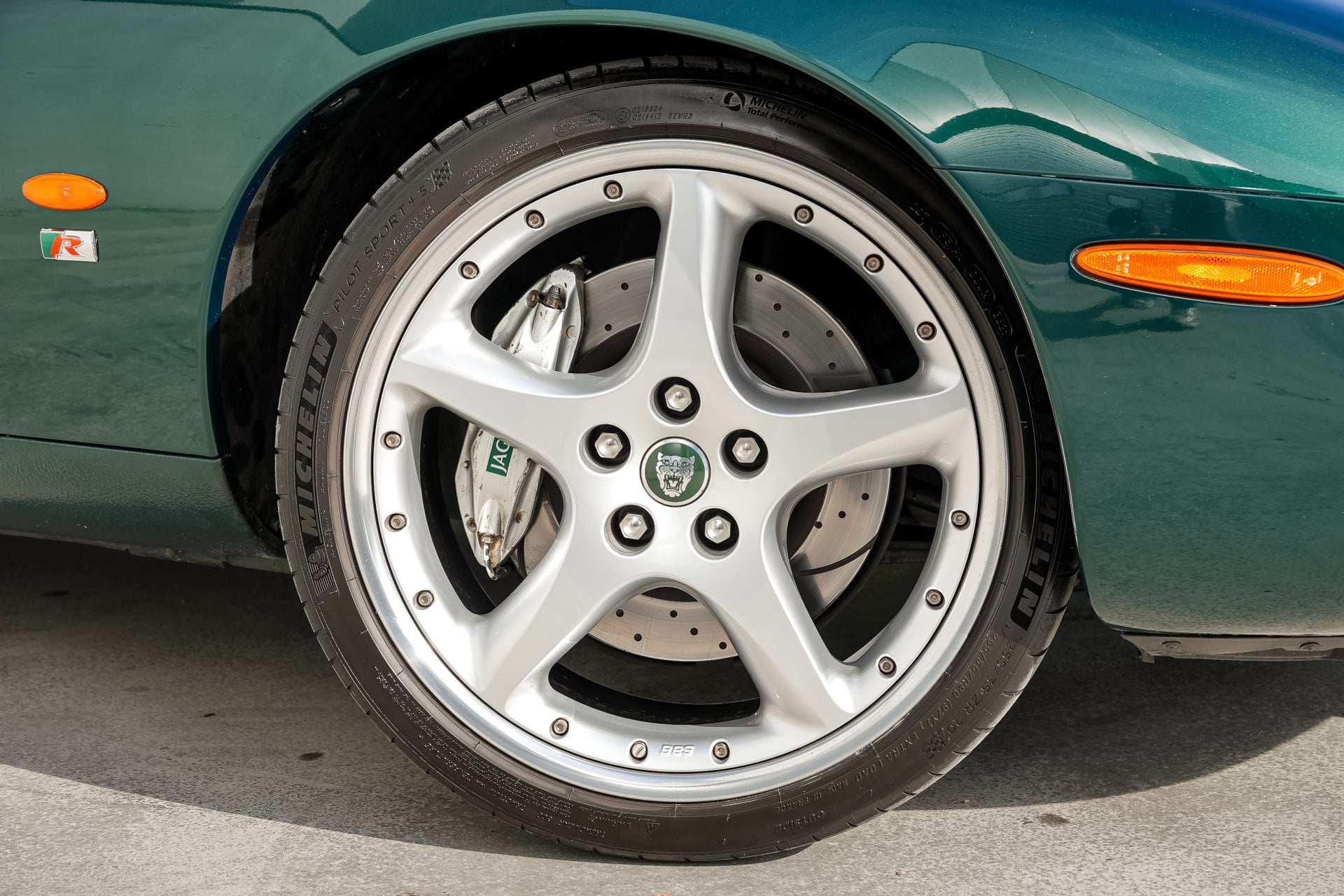 Jaguar XKR
