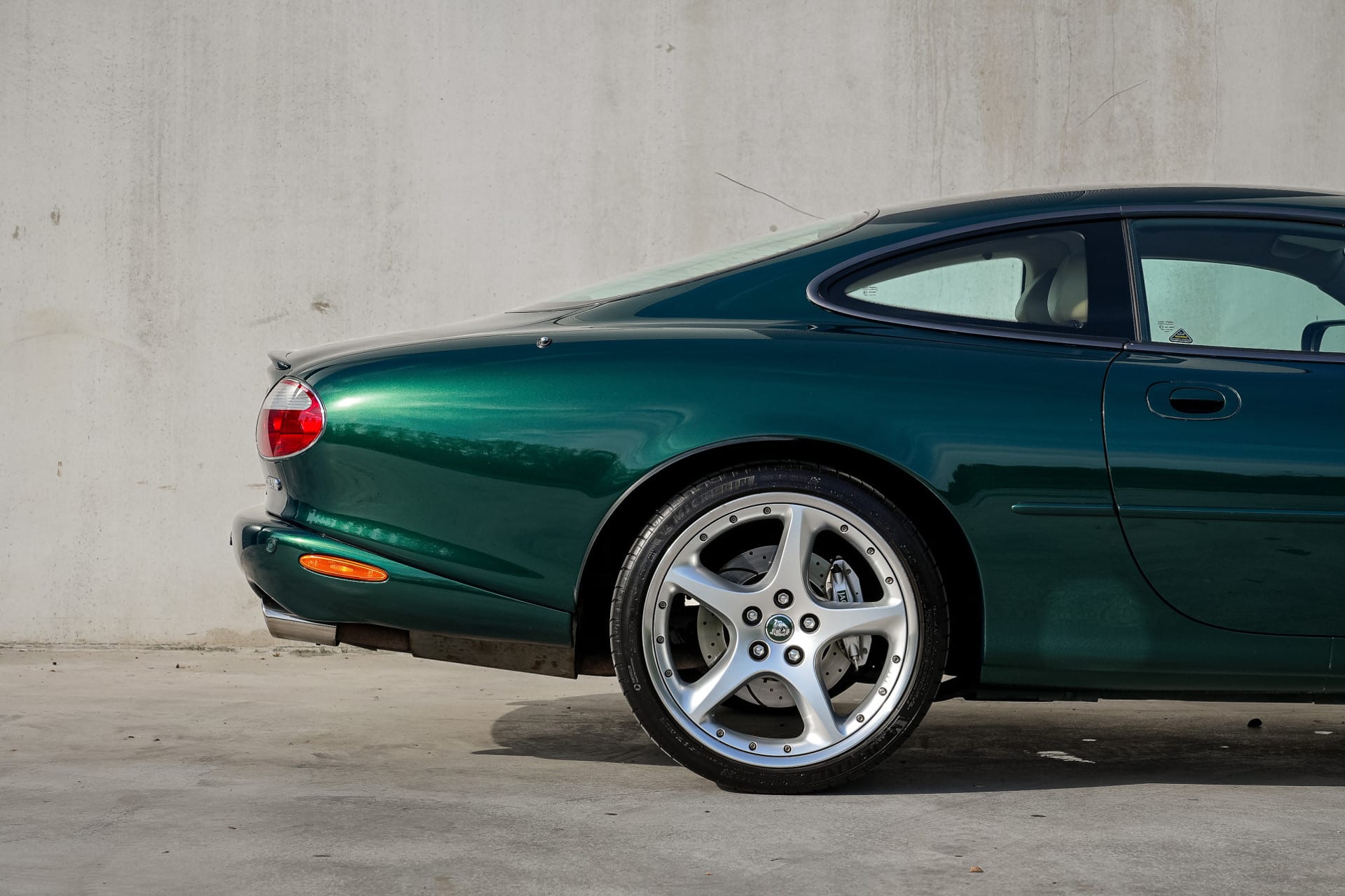 Jaguar XKR